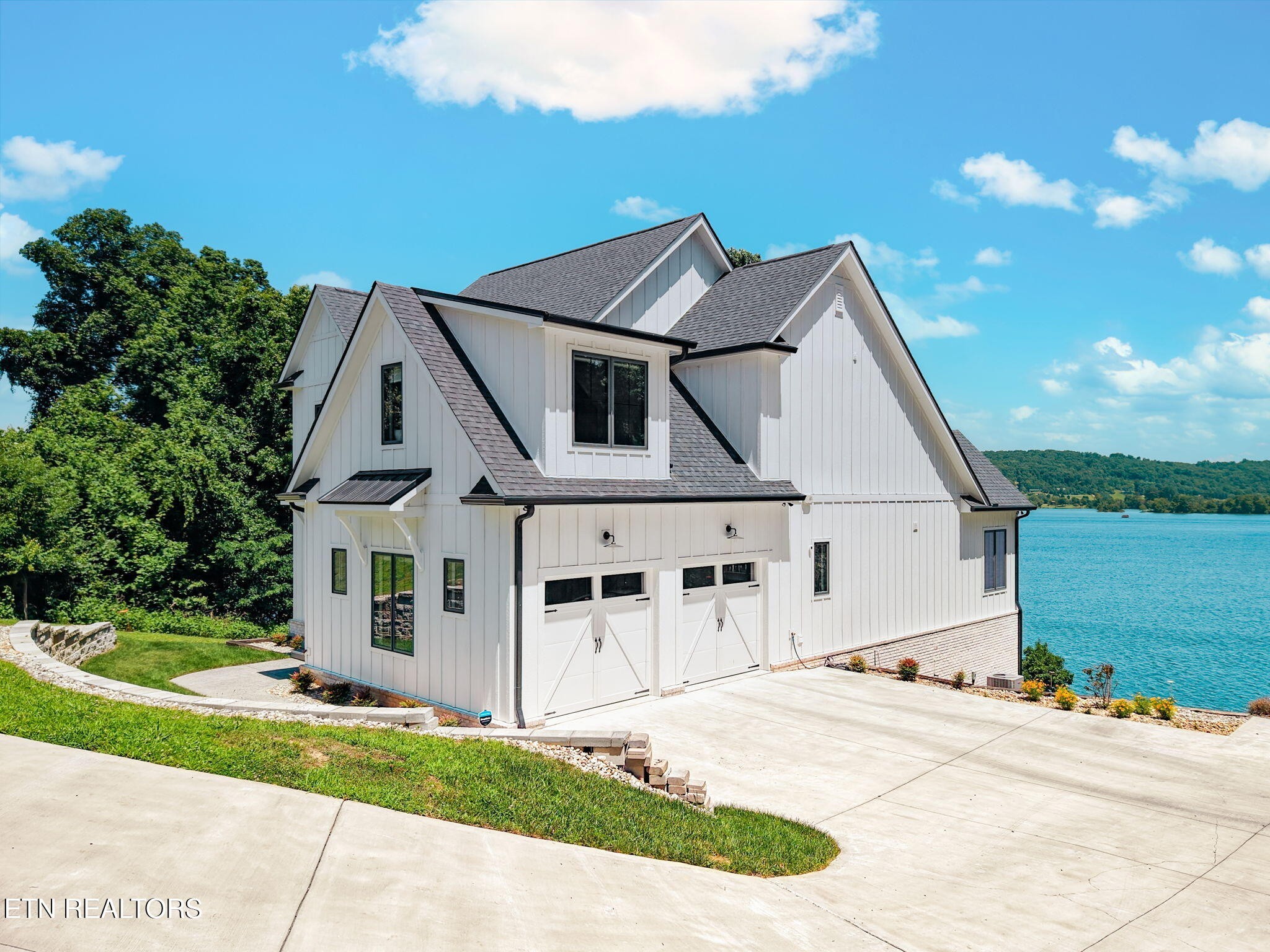 285 E Shore Drive Property Photo 42