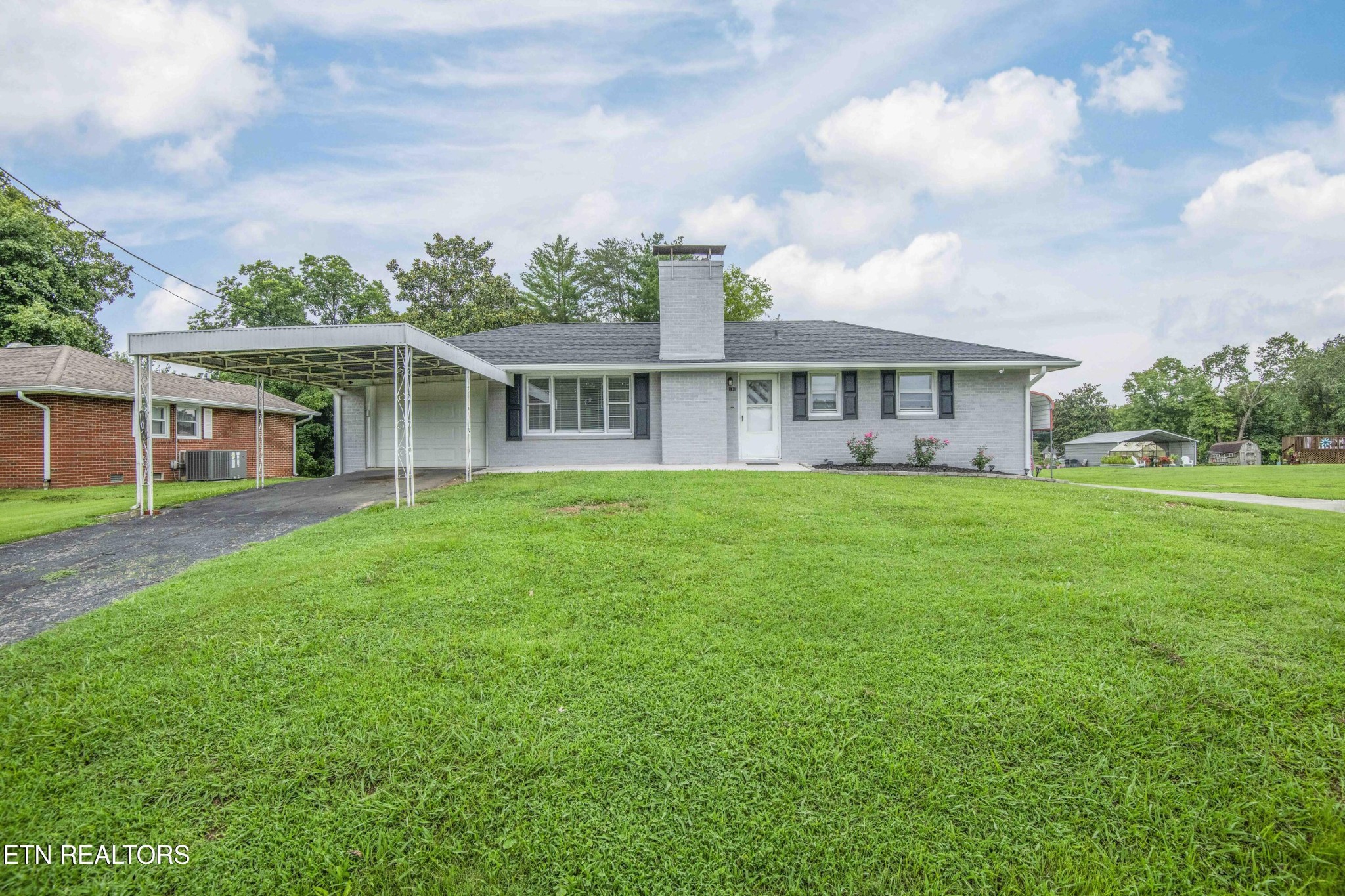 107 Hillcrest Lane