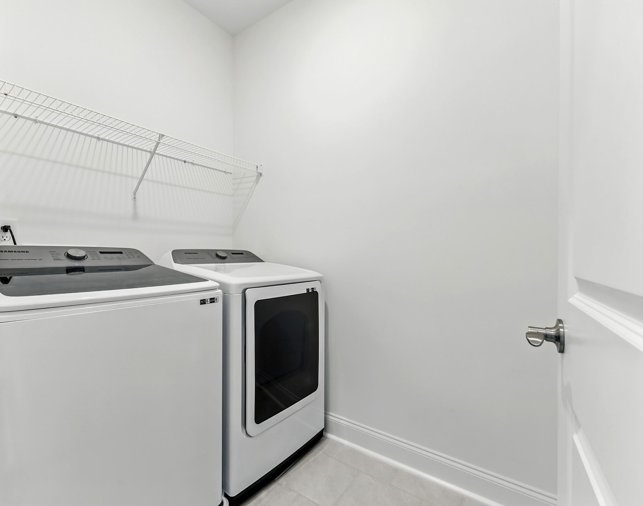 455 Portsdale Dr Property Photo 30