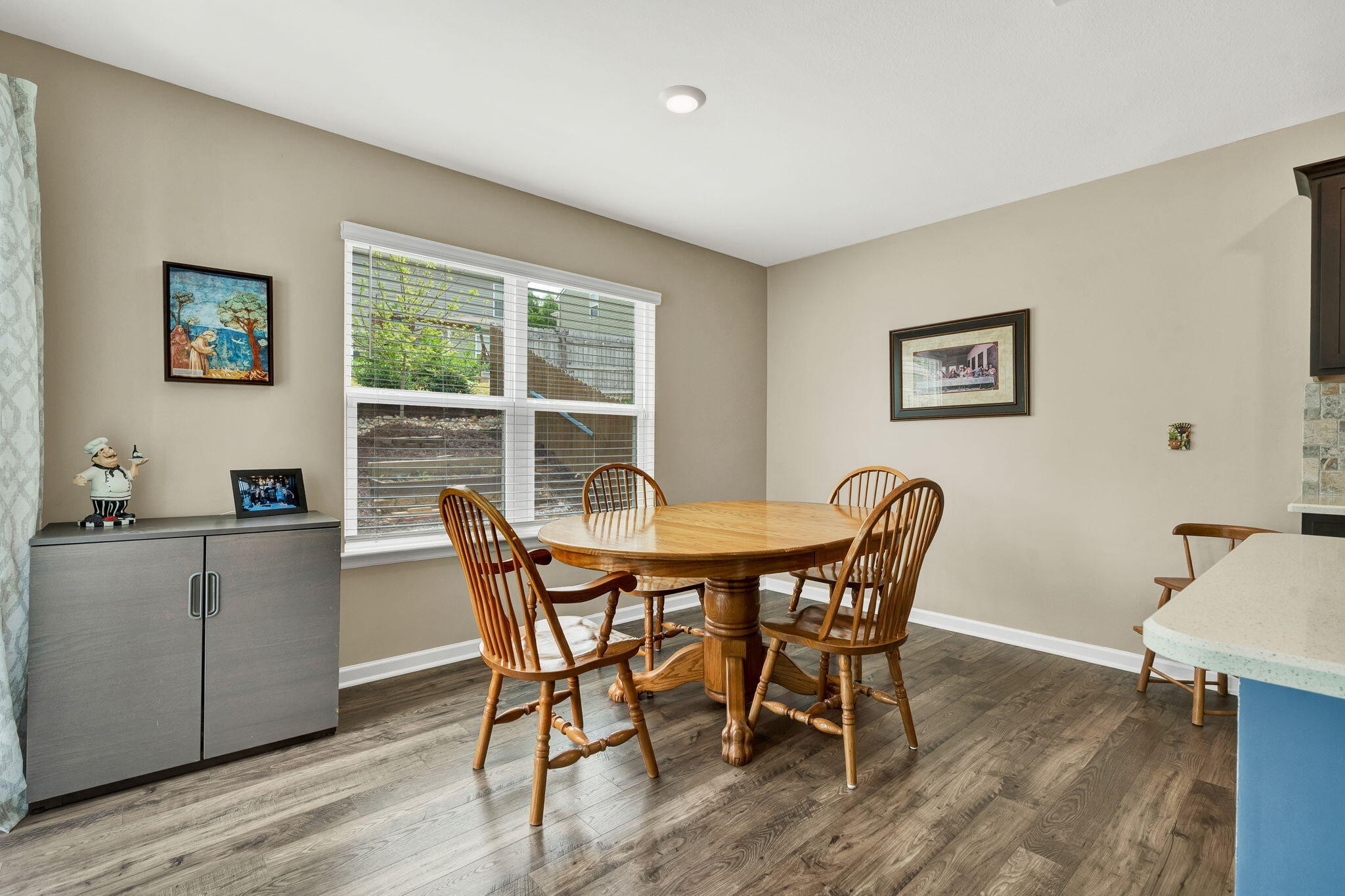3350 Serenity Drive, Ne Property Photo 9