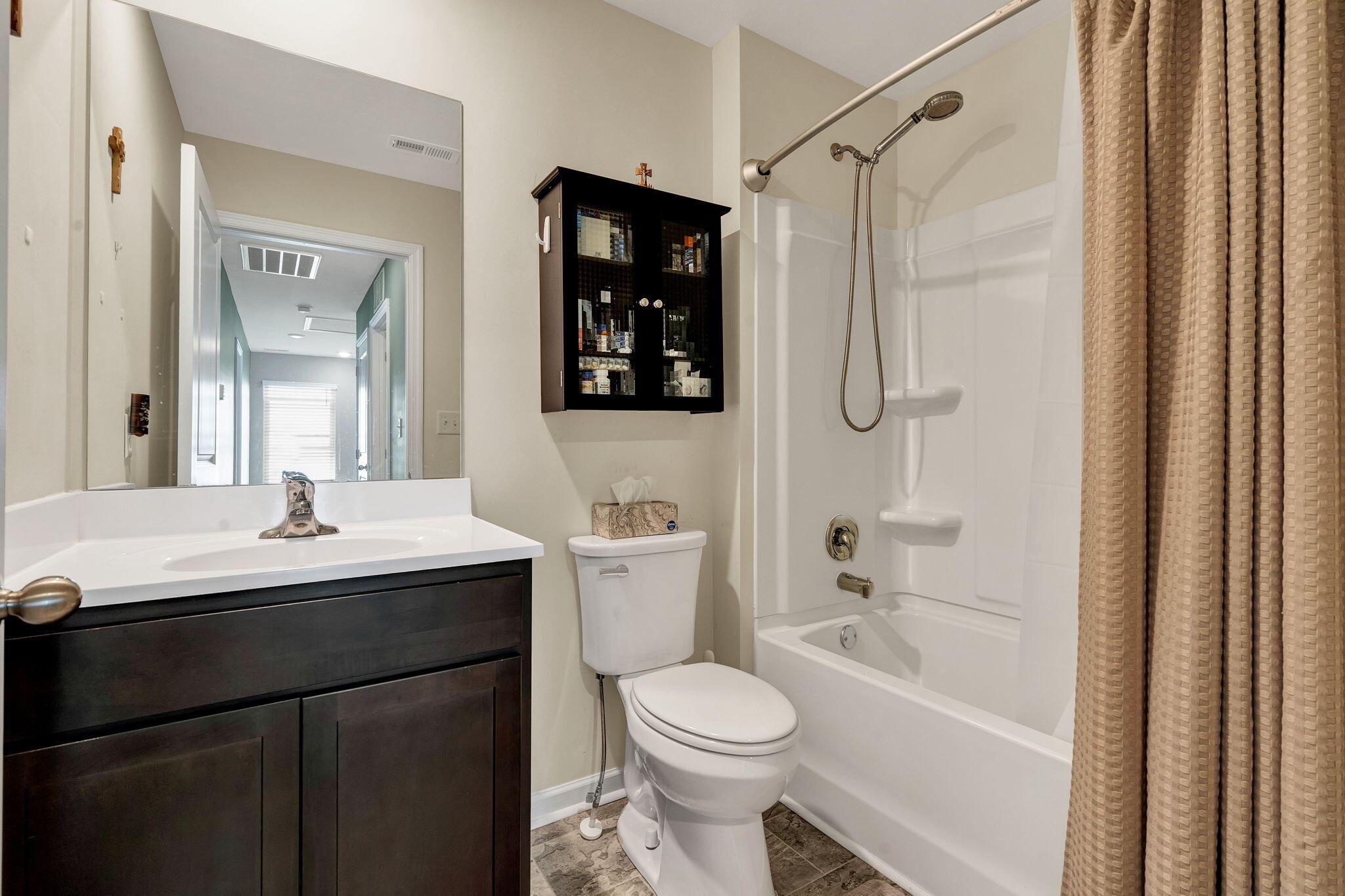 3350 Serenity Drive, Ne Property Photo 23