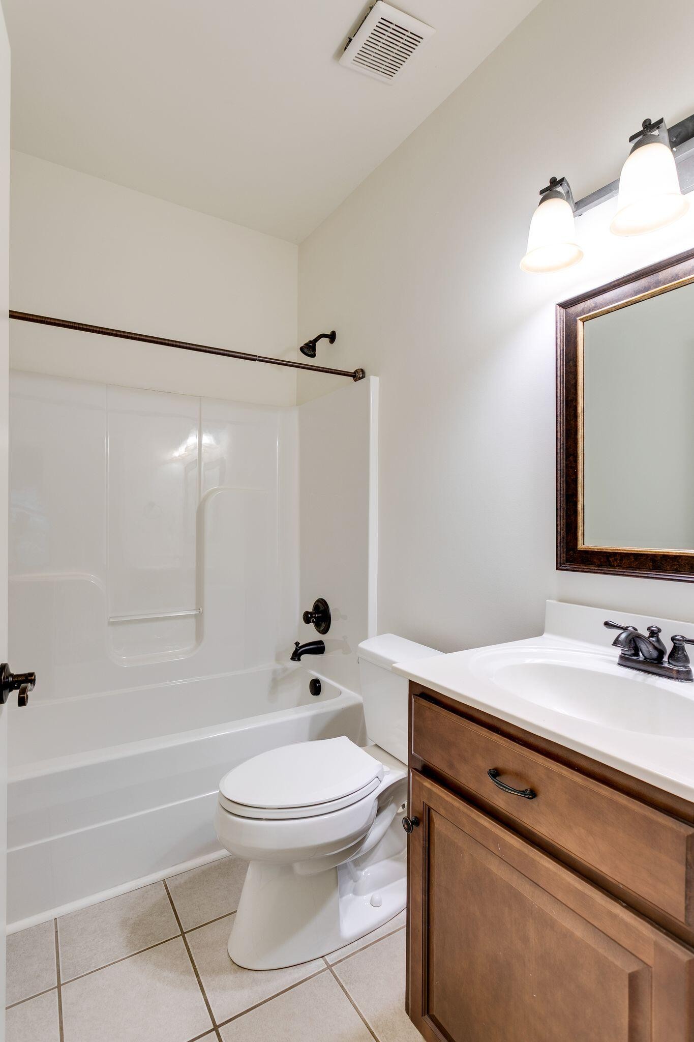 1002 Glessner Dr Property Photo 18