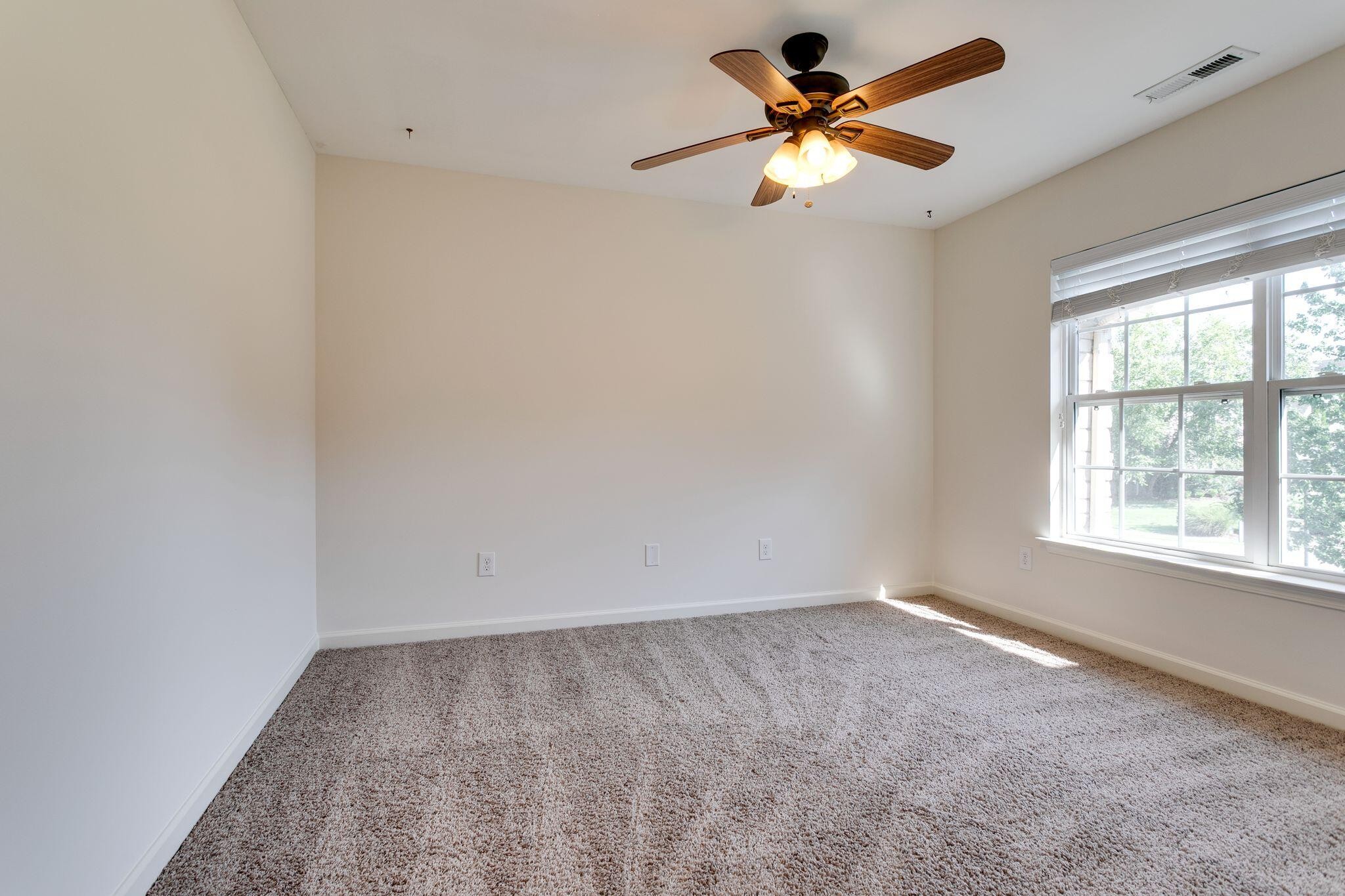 1002 Glessner Dr Property Photo 19