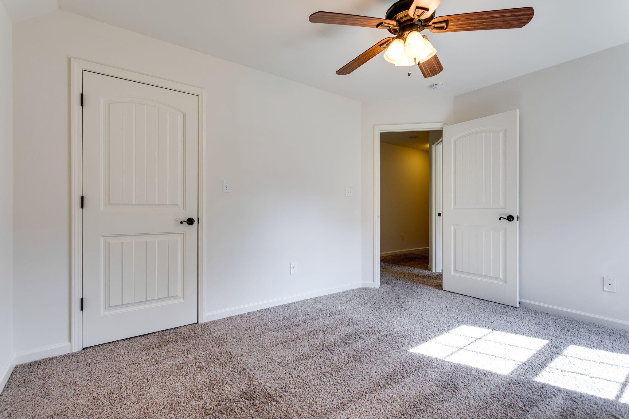 1002 Glessner Dr Property Photo 20