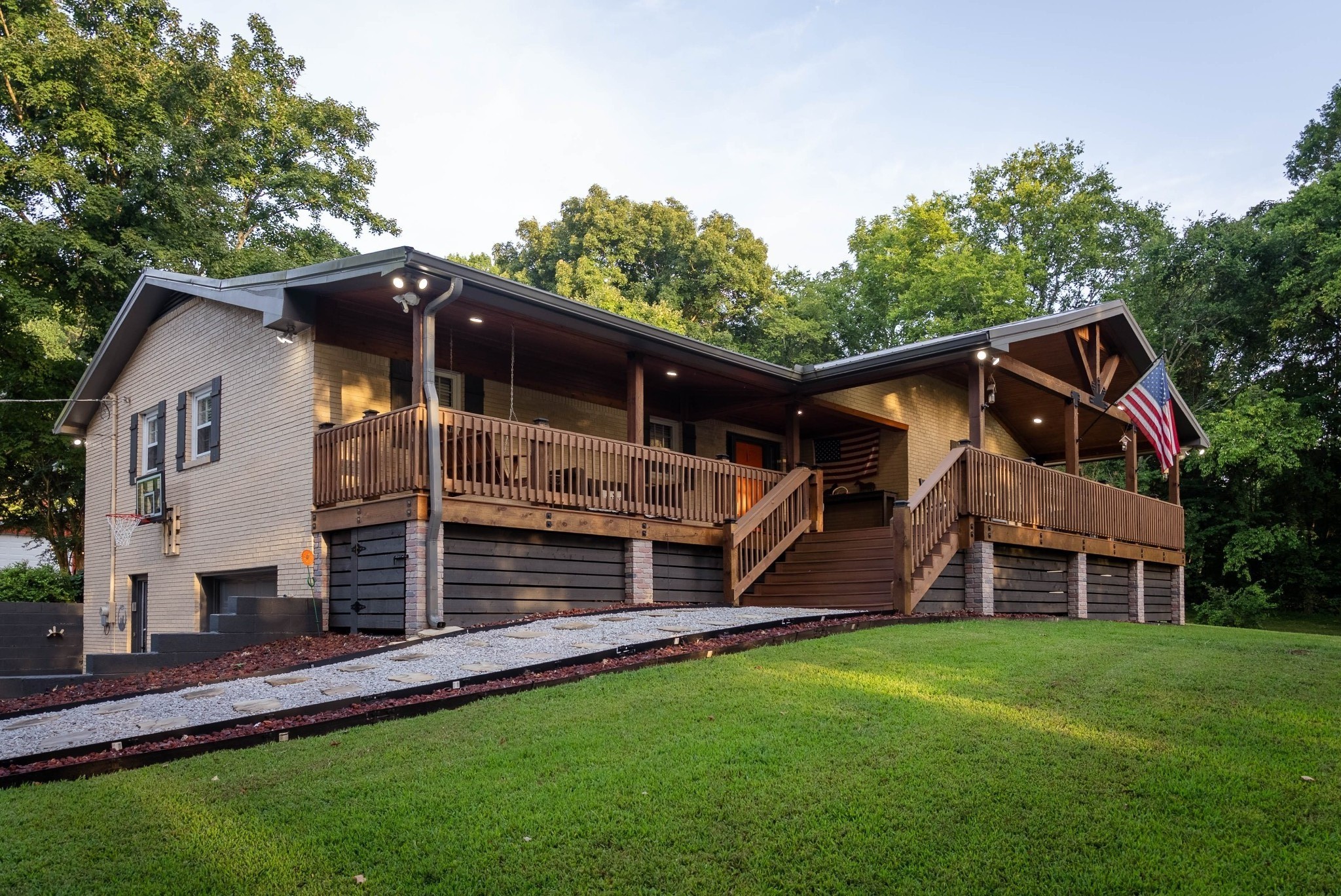 4118 Leipers Creek Rd Property Photo 1