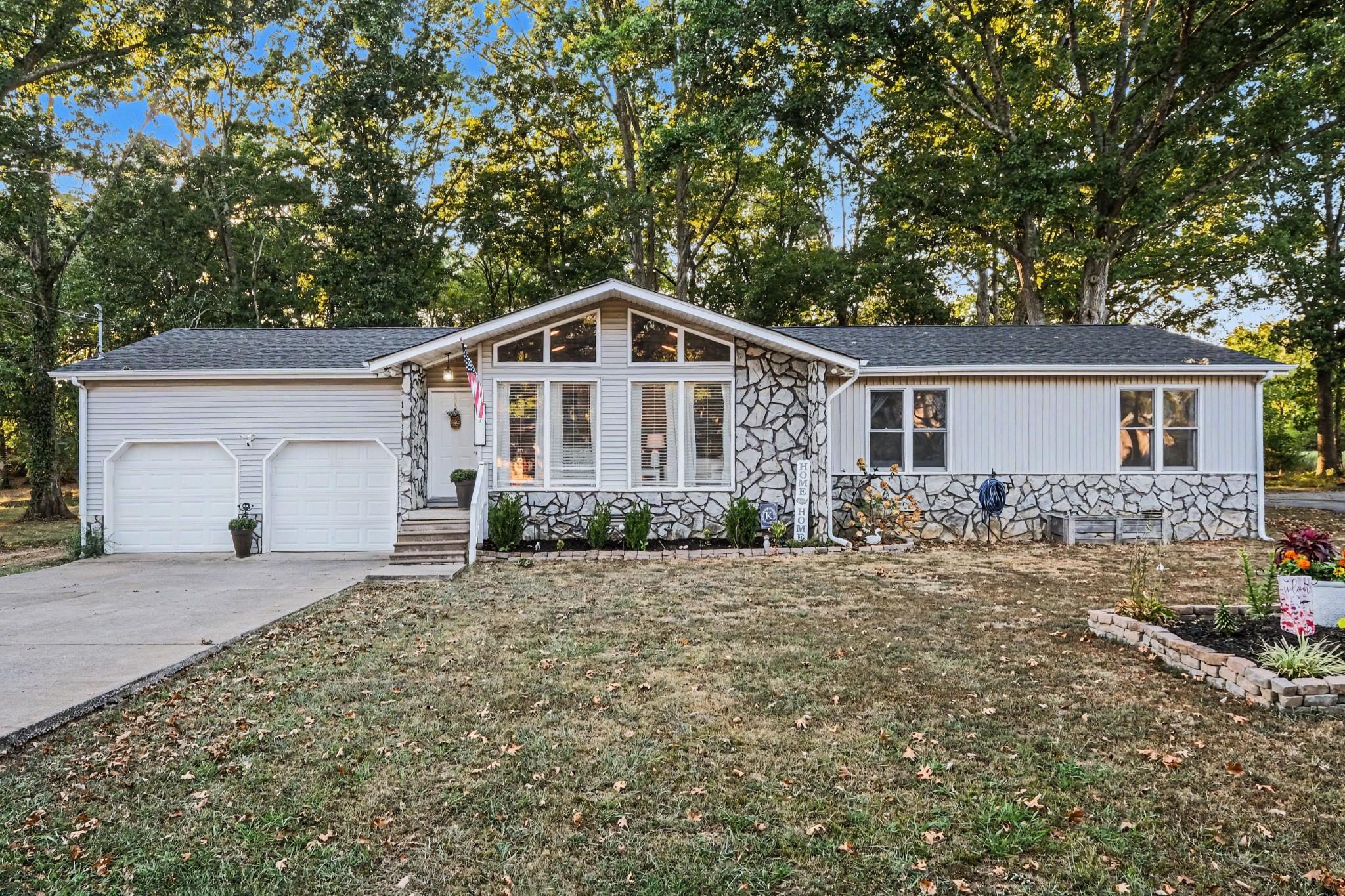 104 Ligon Dr Property Photo 1