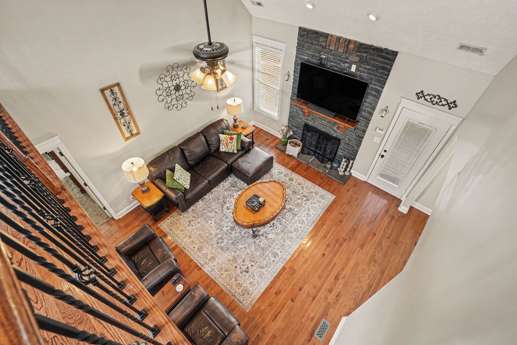 1520 Green Grove Way Property Photo 6