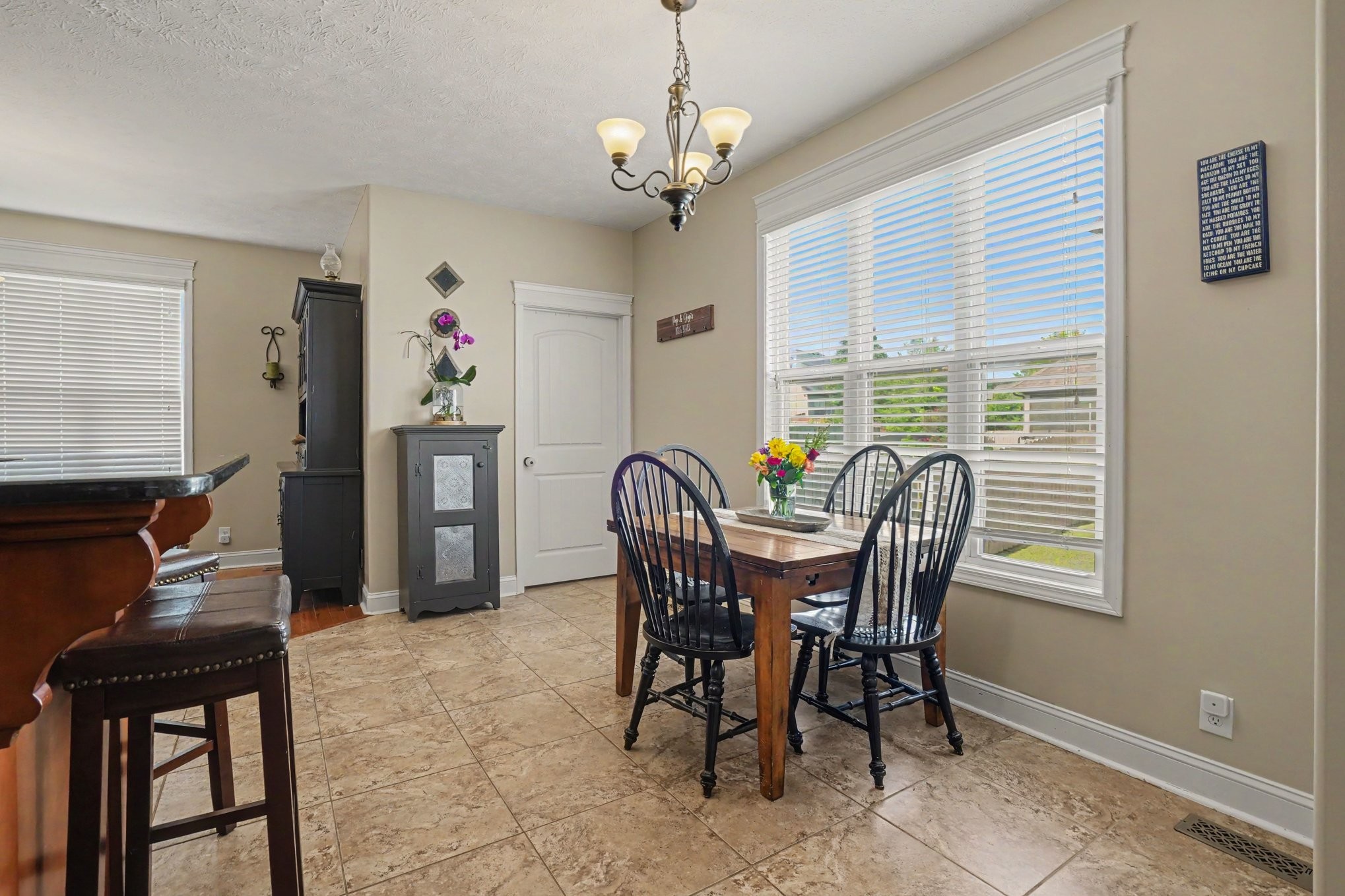 1520 Green Grove Way Property Photo 7