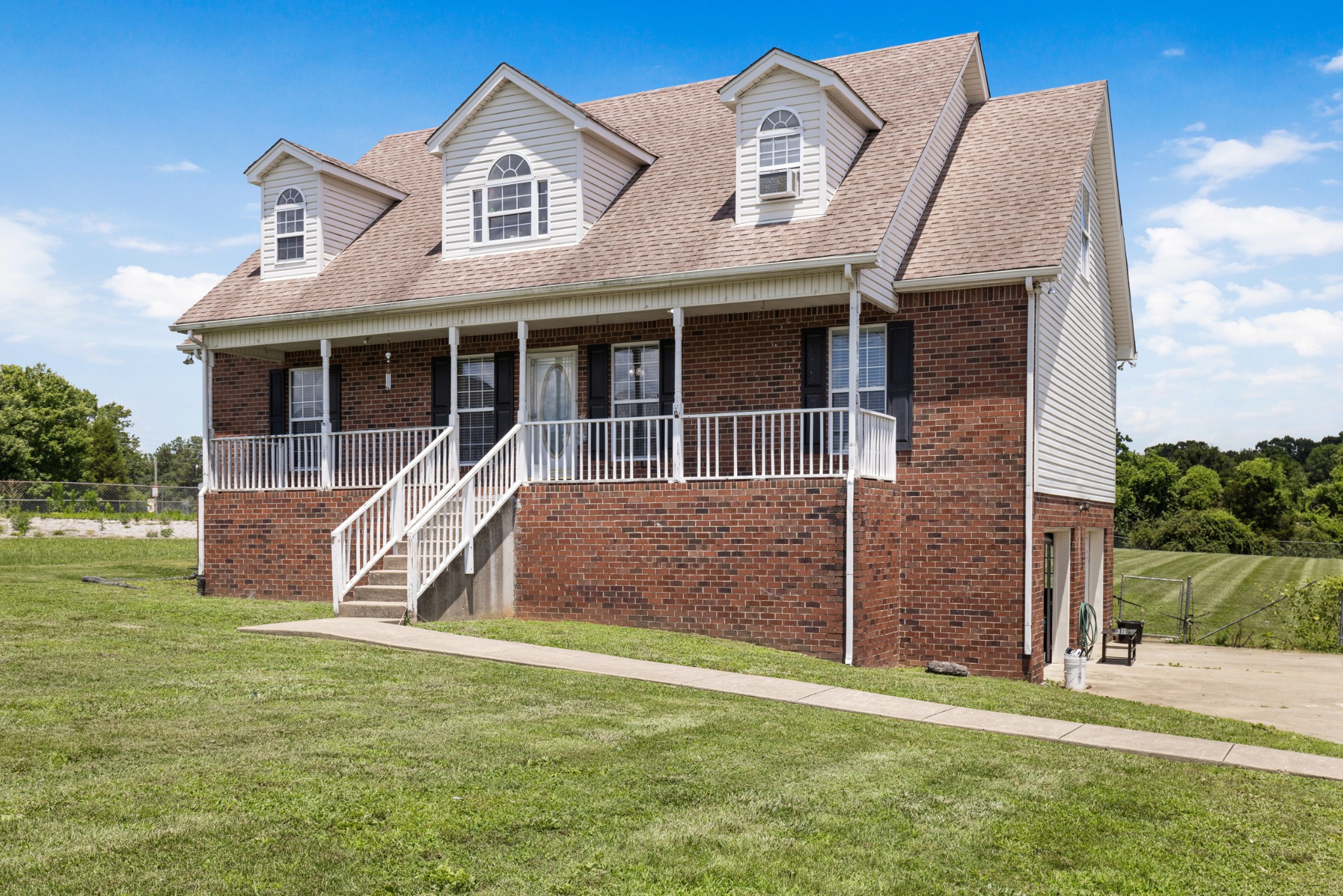 1358 Jason Cir Property Photo 1