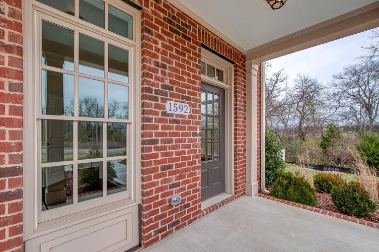 1592 Townsend Boulevard Property Photo 1