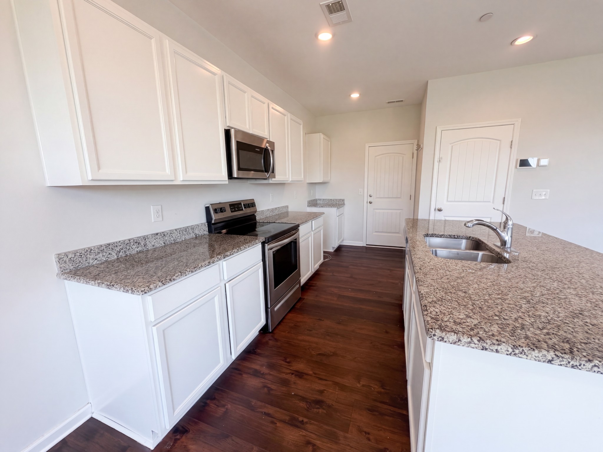 9181 War Eagles Way Property Photo 2
