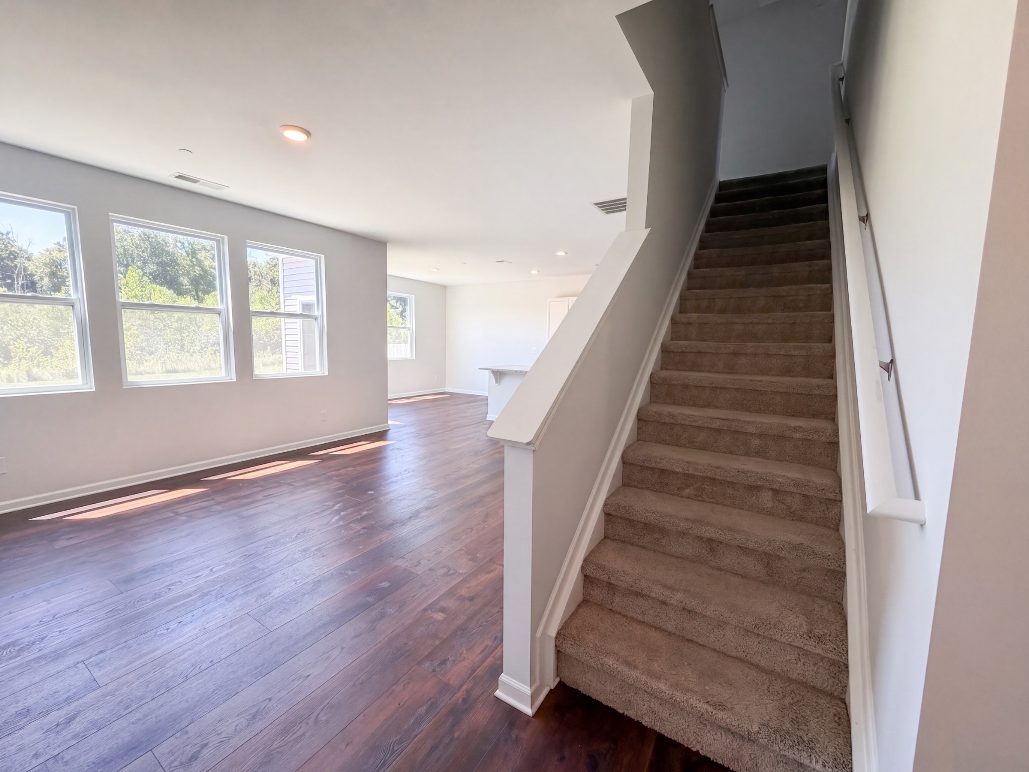 9181 War Eagles Way Property Photo 3
