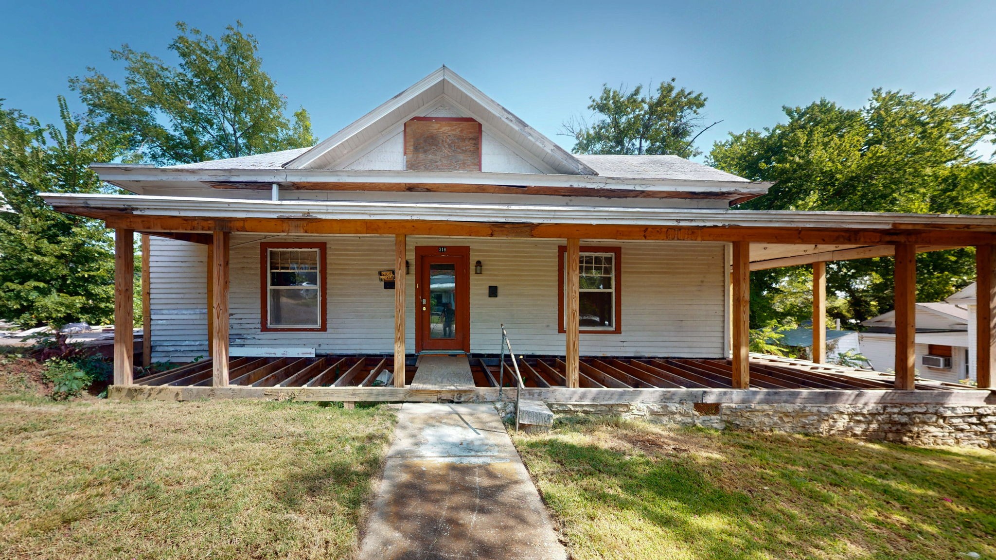 318 Water St Property Photo 1