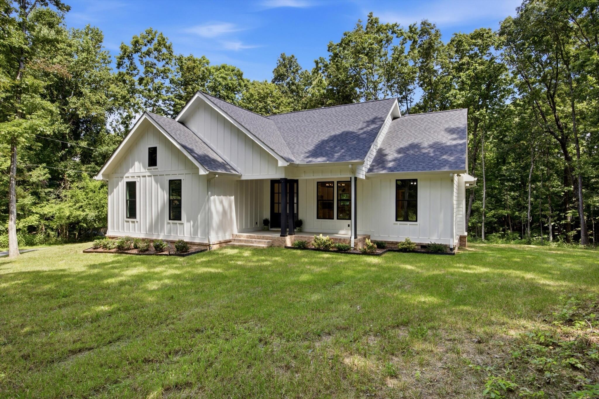 252 Woodland Way Property Photo 1