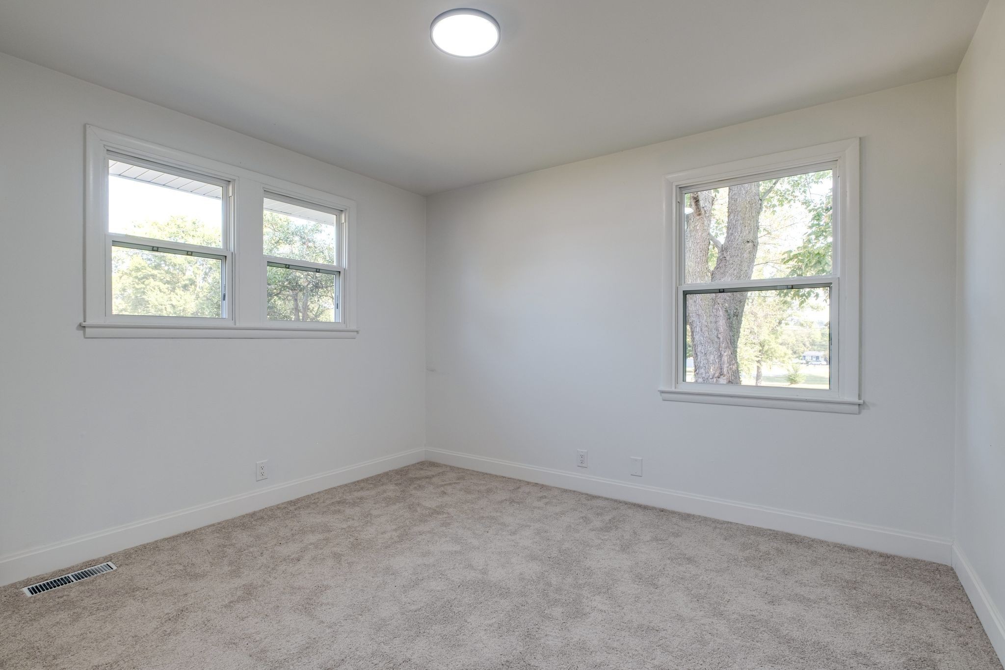 511 Wanda Dr Property Photo 11