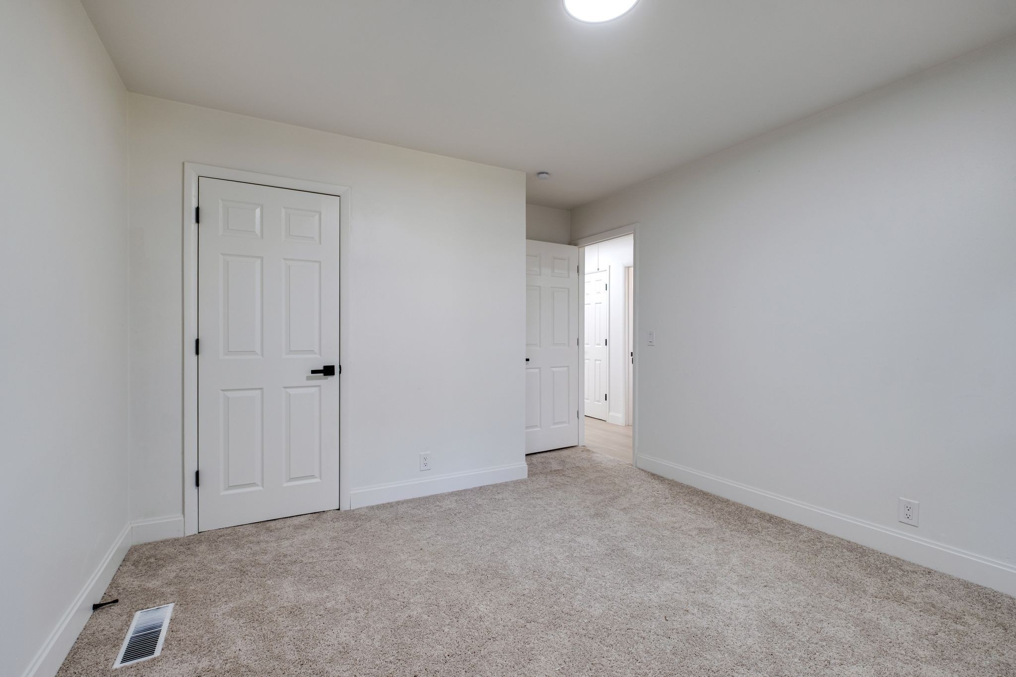511 Wanda Dr Property Photo 13