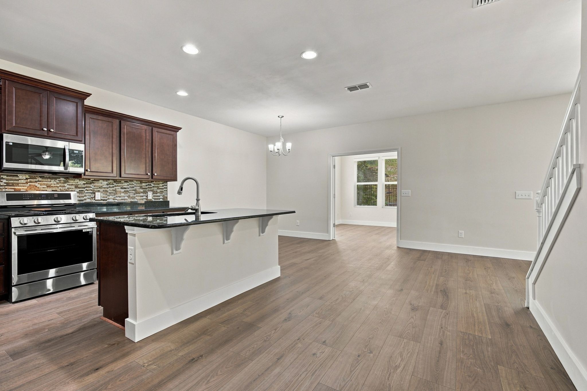2160 Hickory Brook Dr Property Photo 9