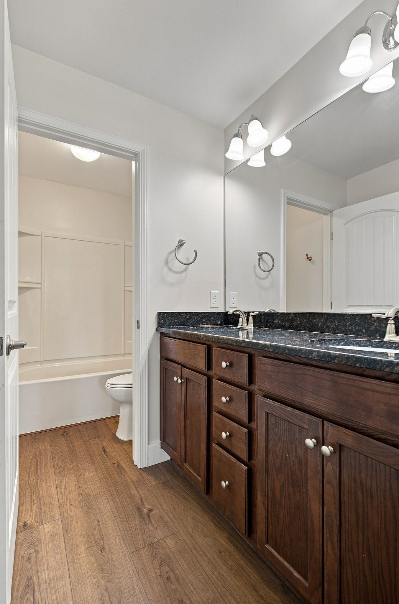 2160 Hickory Brook Dr Property Photo 31