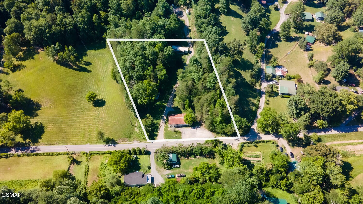 463 Lovers Lane Property Photo 3