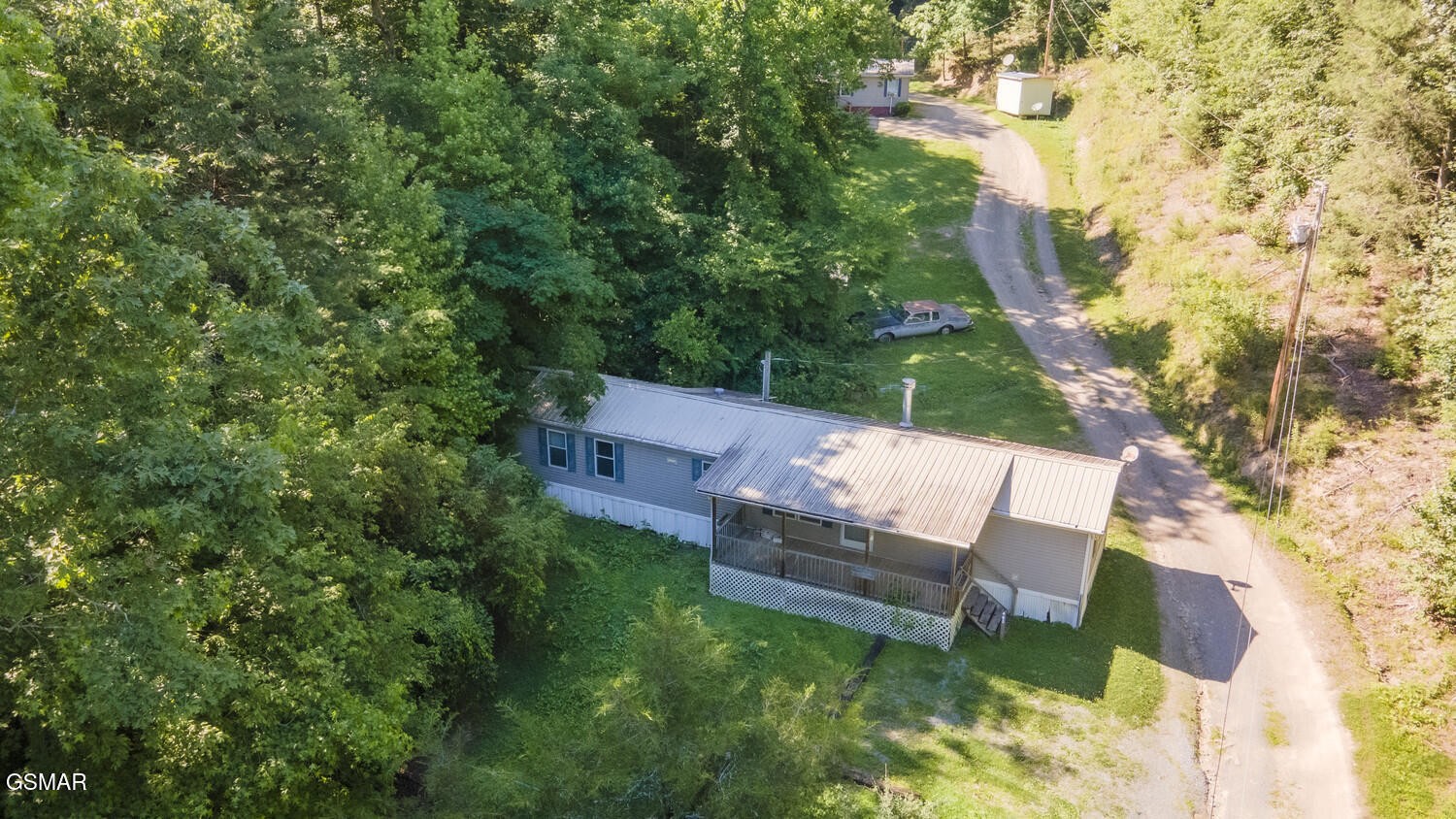 463 Lovers Lane Property Photo 12