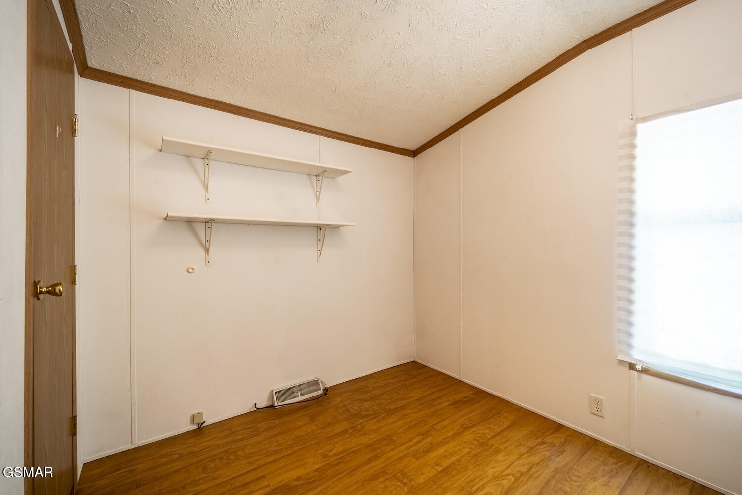463 Lovers Lane Property Photo 28