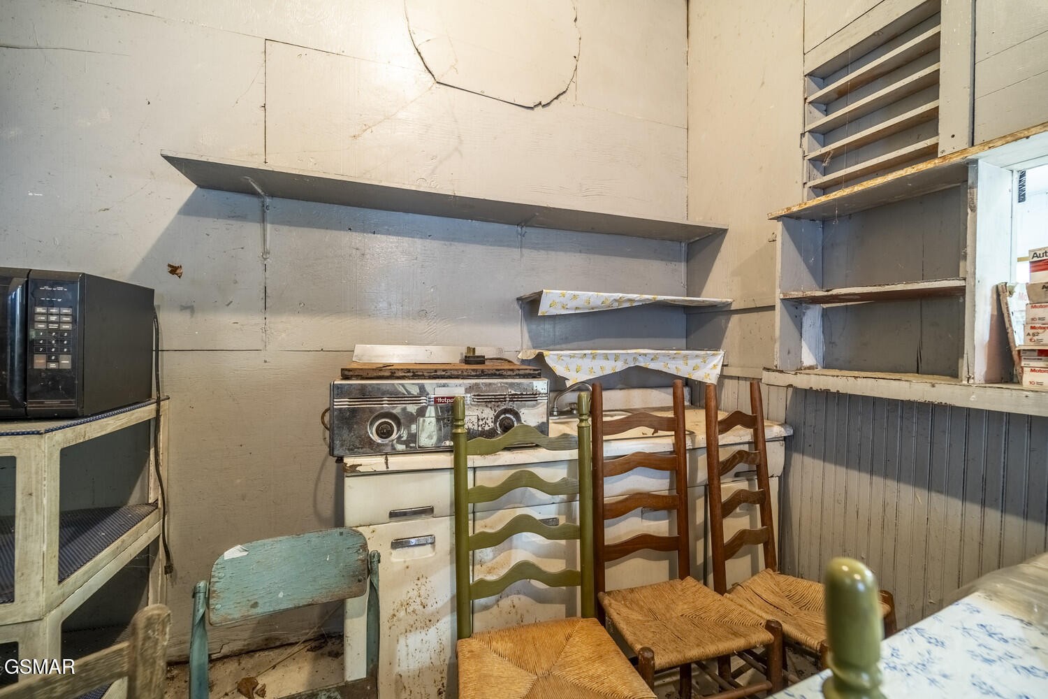 463 Lovers Lane Property Photo 41