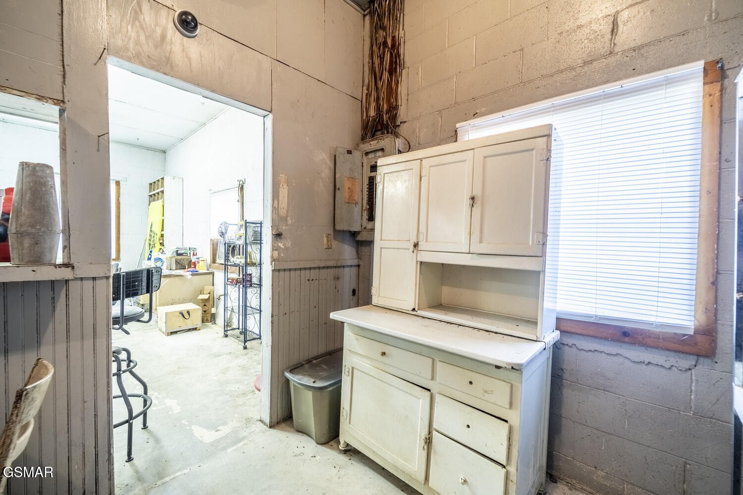463 Lovers Lane Property Photo 42