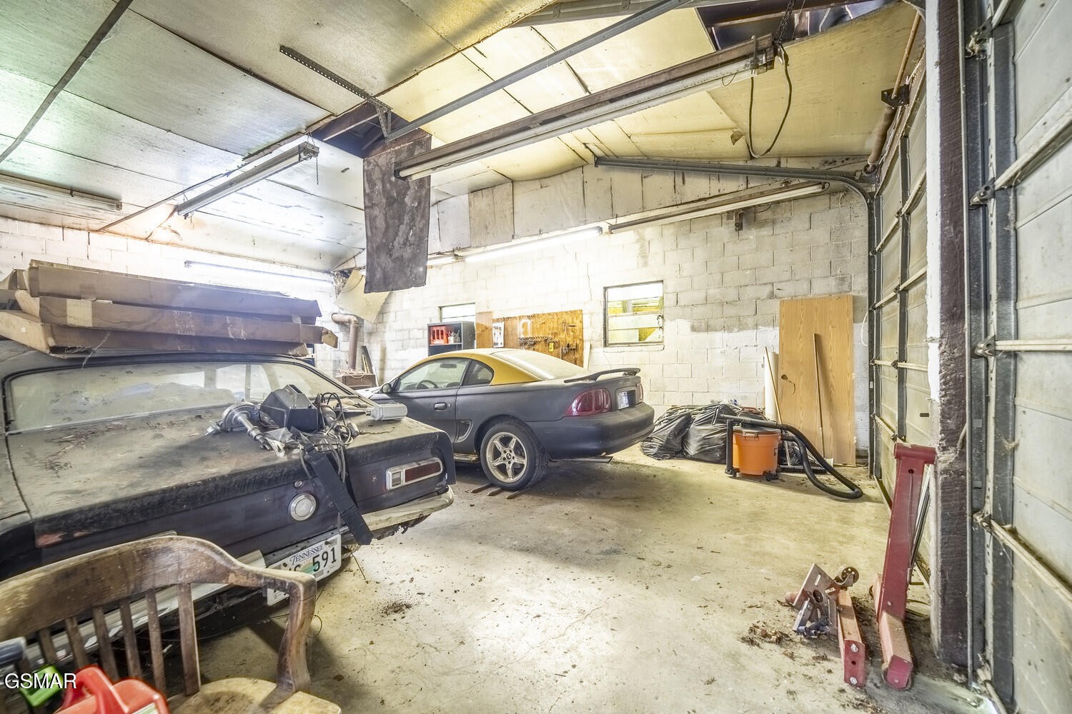 463 Lovers Lane Property Photo 45
