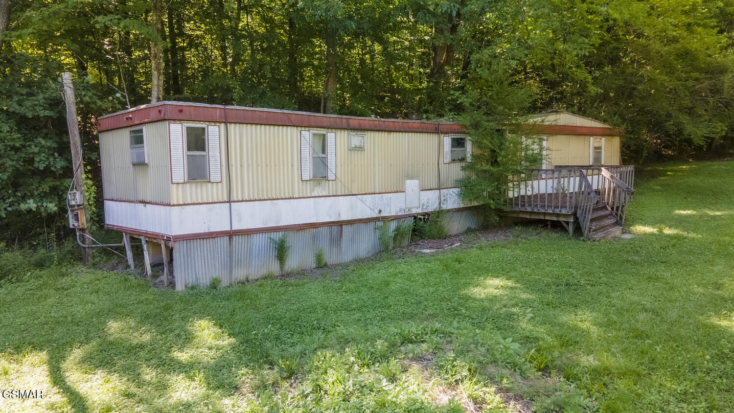 463 Lovers Lane Property Photo 52