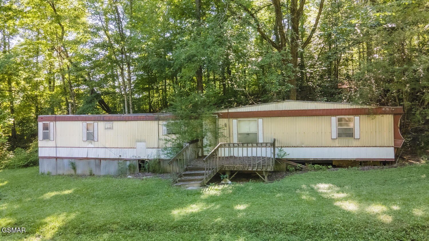 463 Lovers Lane Property Photo 53