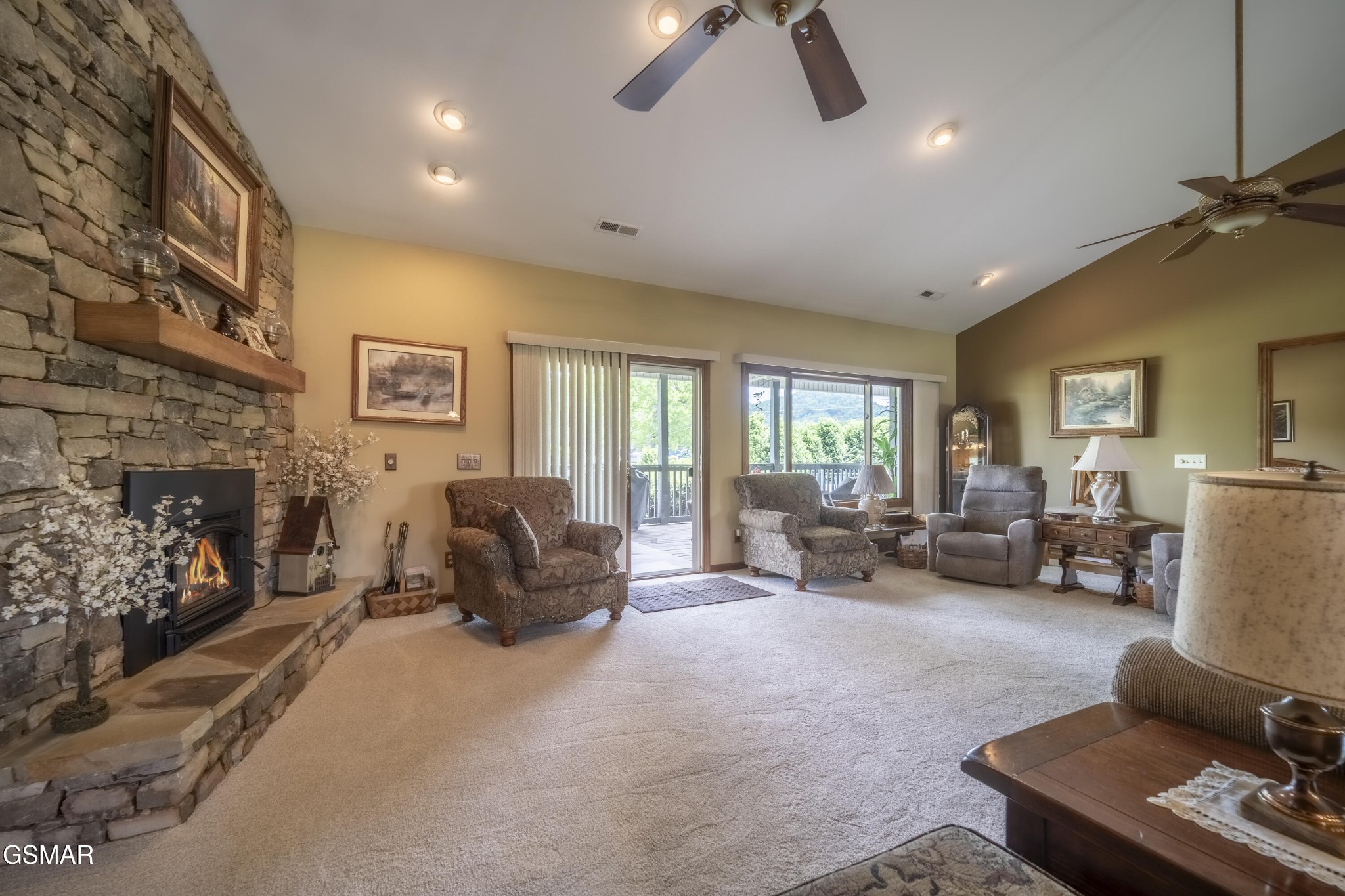 3938 Katy Hollar Road Property Photo 4