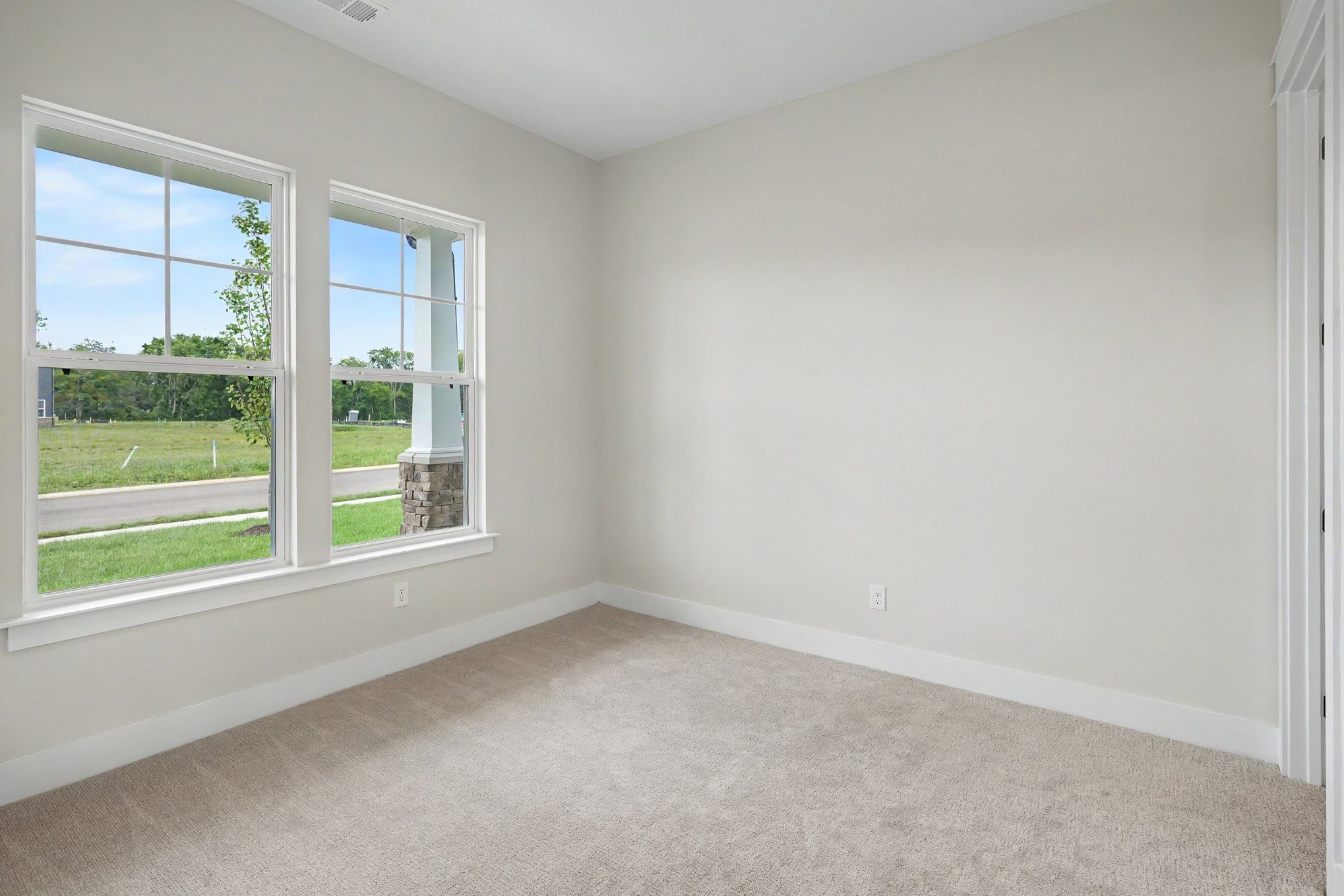 2911 Chetco Way Property Photo 27