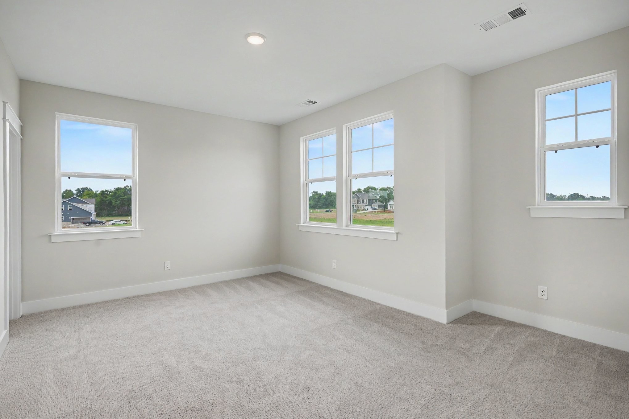 2911 Chetco Way Property Photo 37