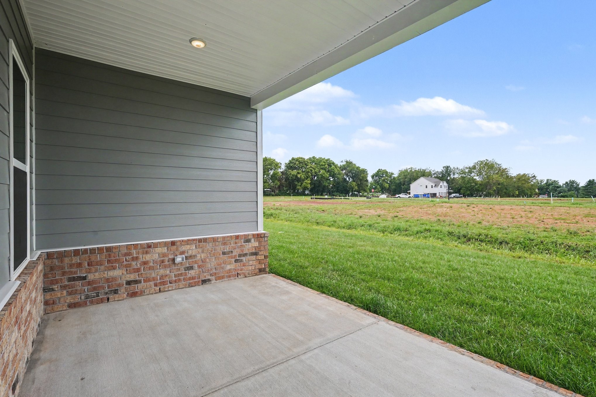2911 Chetco Way Property Photo 40