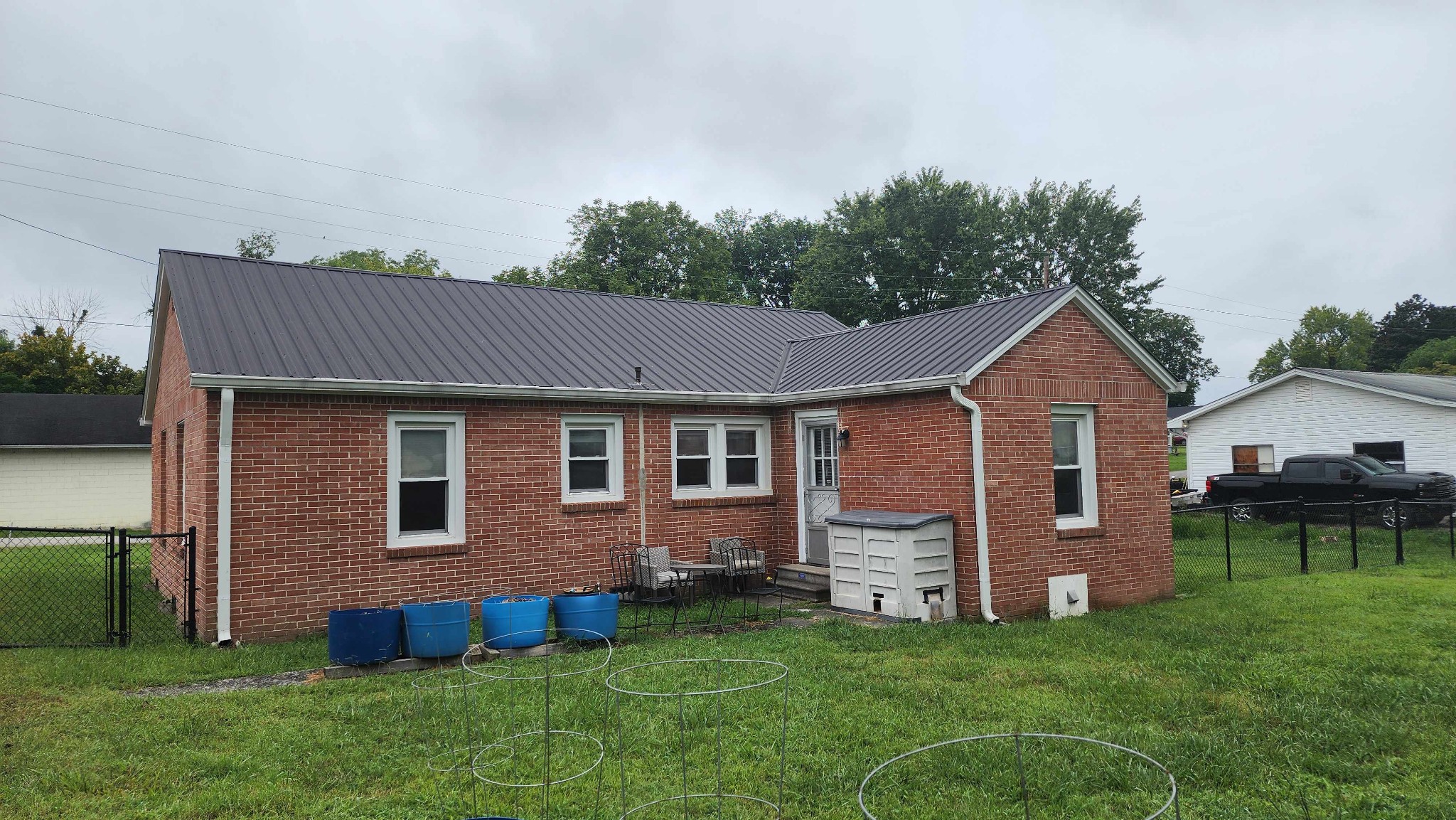 127 Washington St Property Photo 2