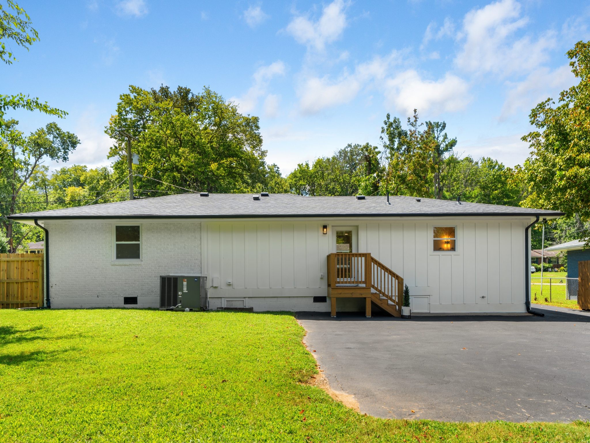 812 Tuckahoe Dr Property Photo 41