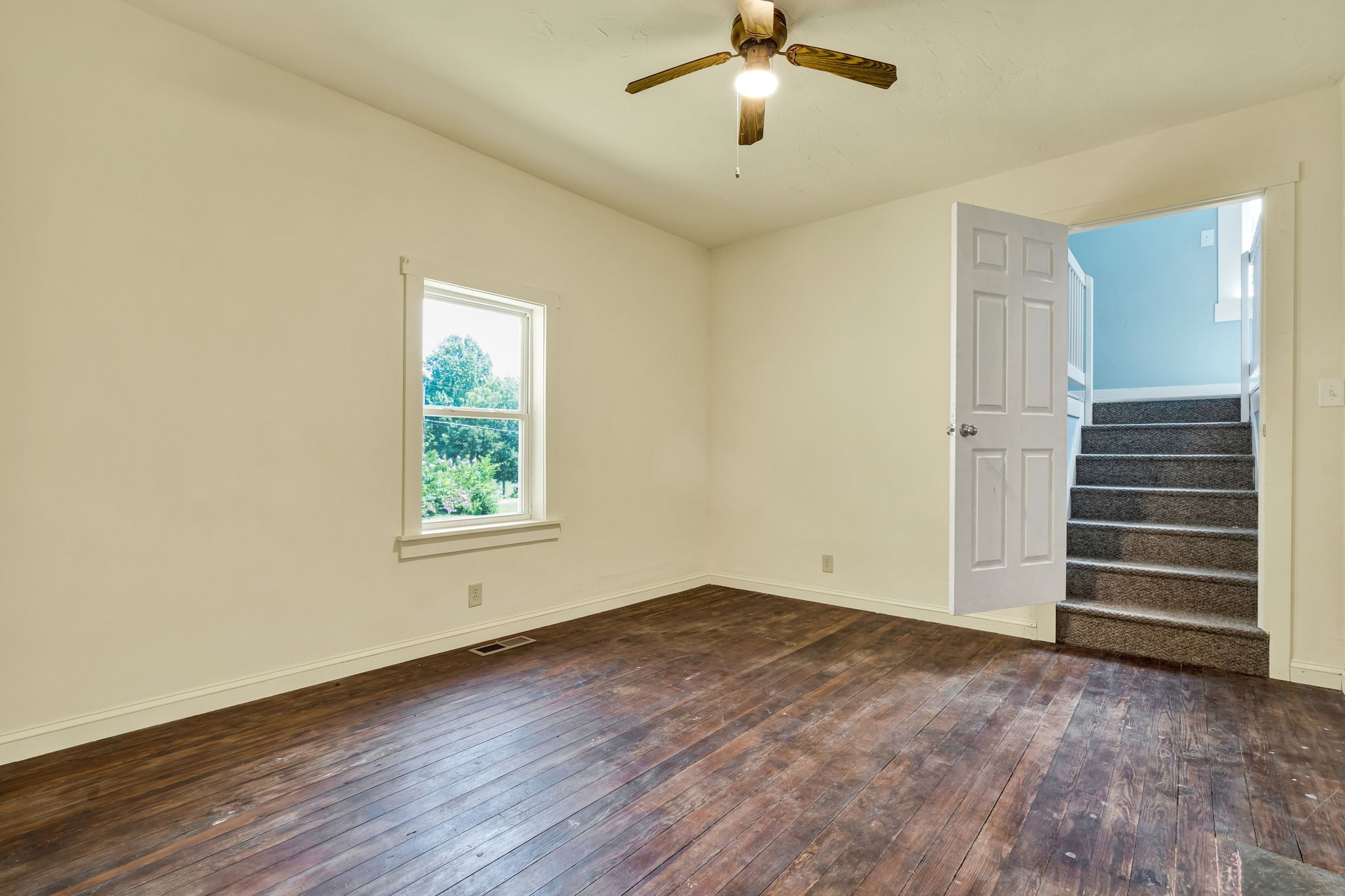 115 County Road 497 Property Photo 15