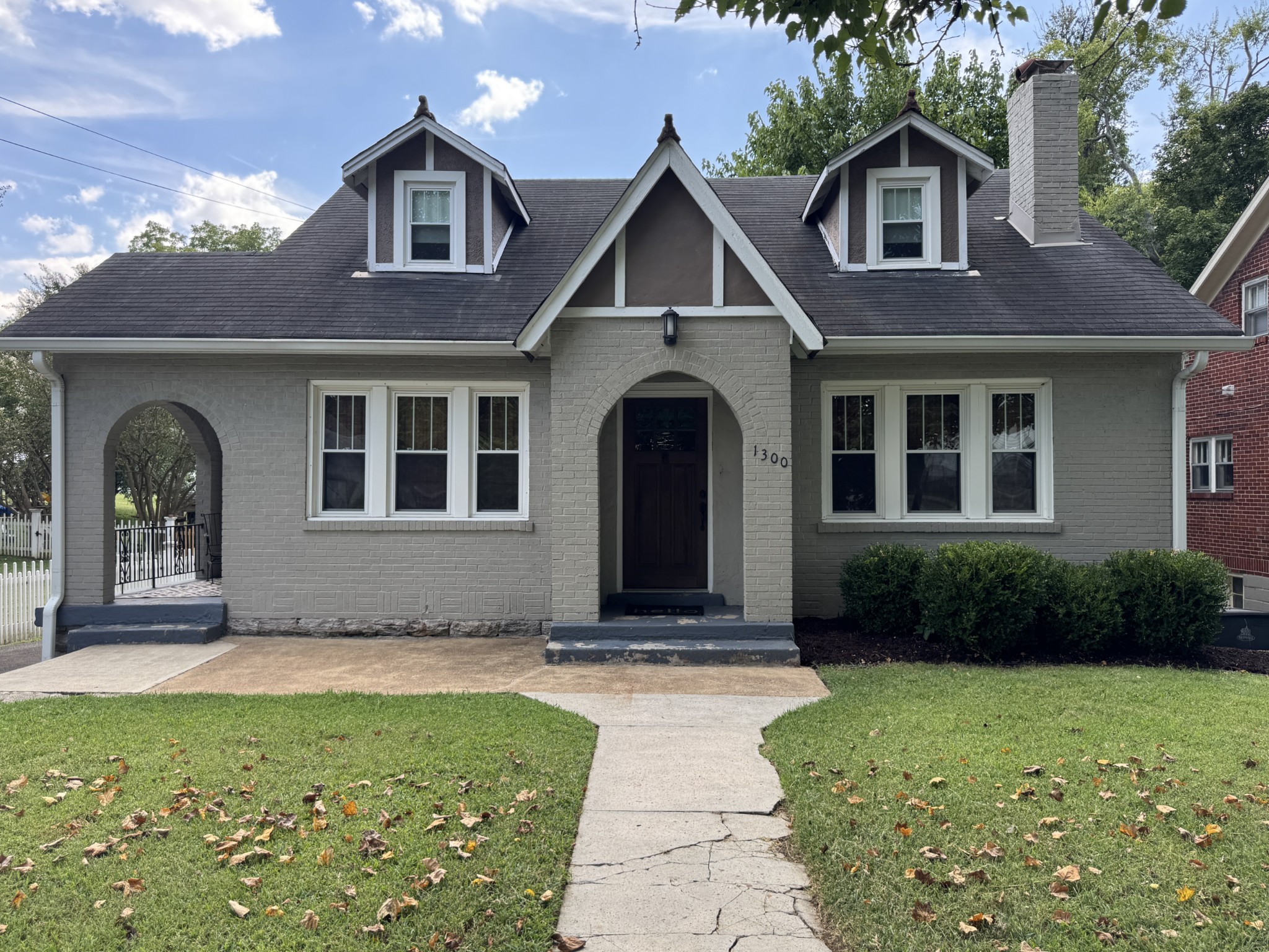 1300 Greenwood Ave