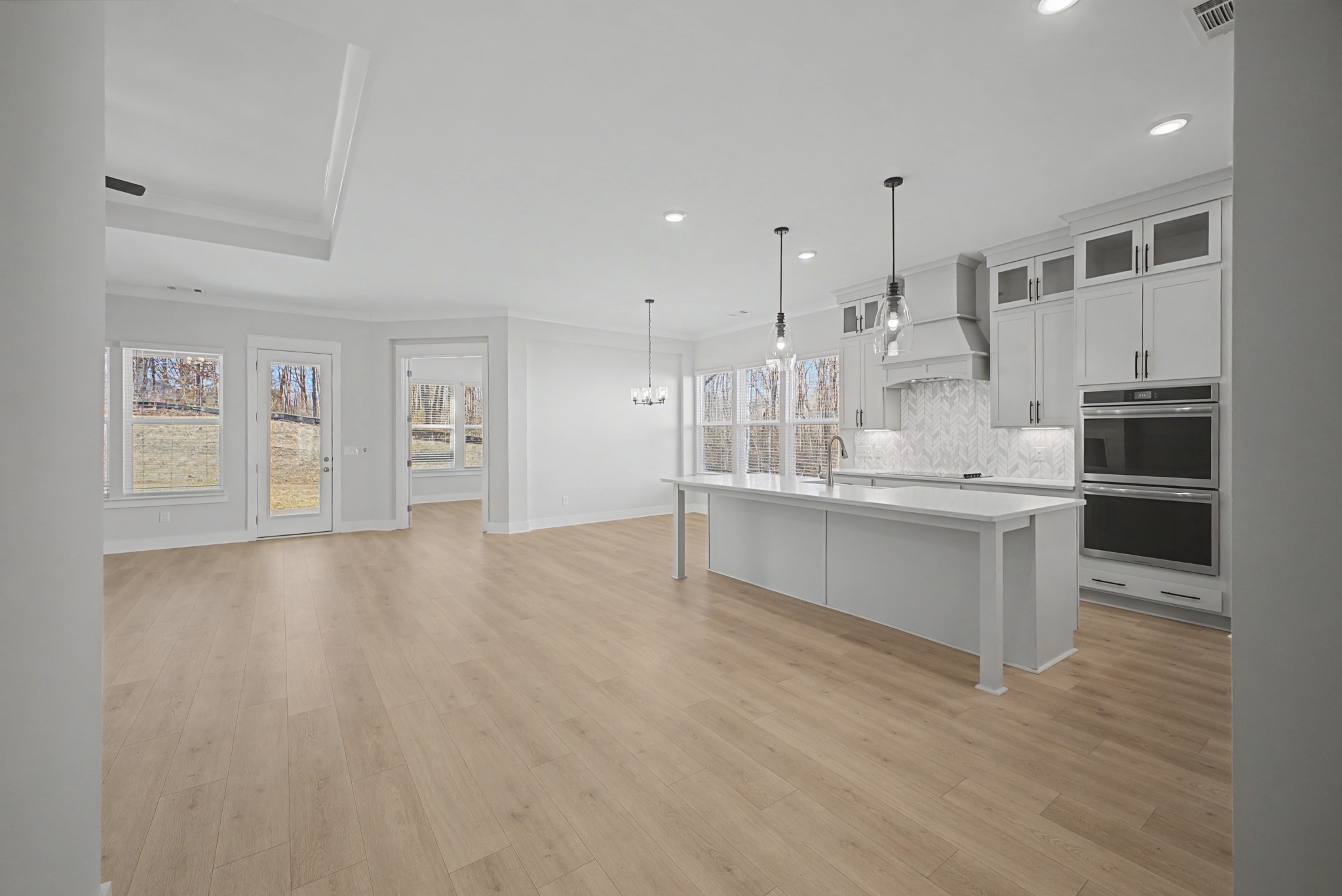 7265 Richvale Drive Property Photo 8