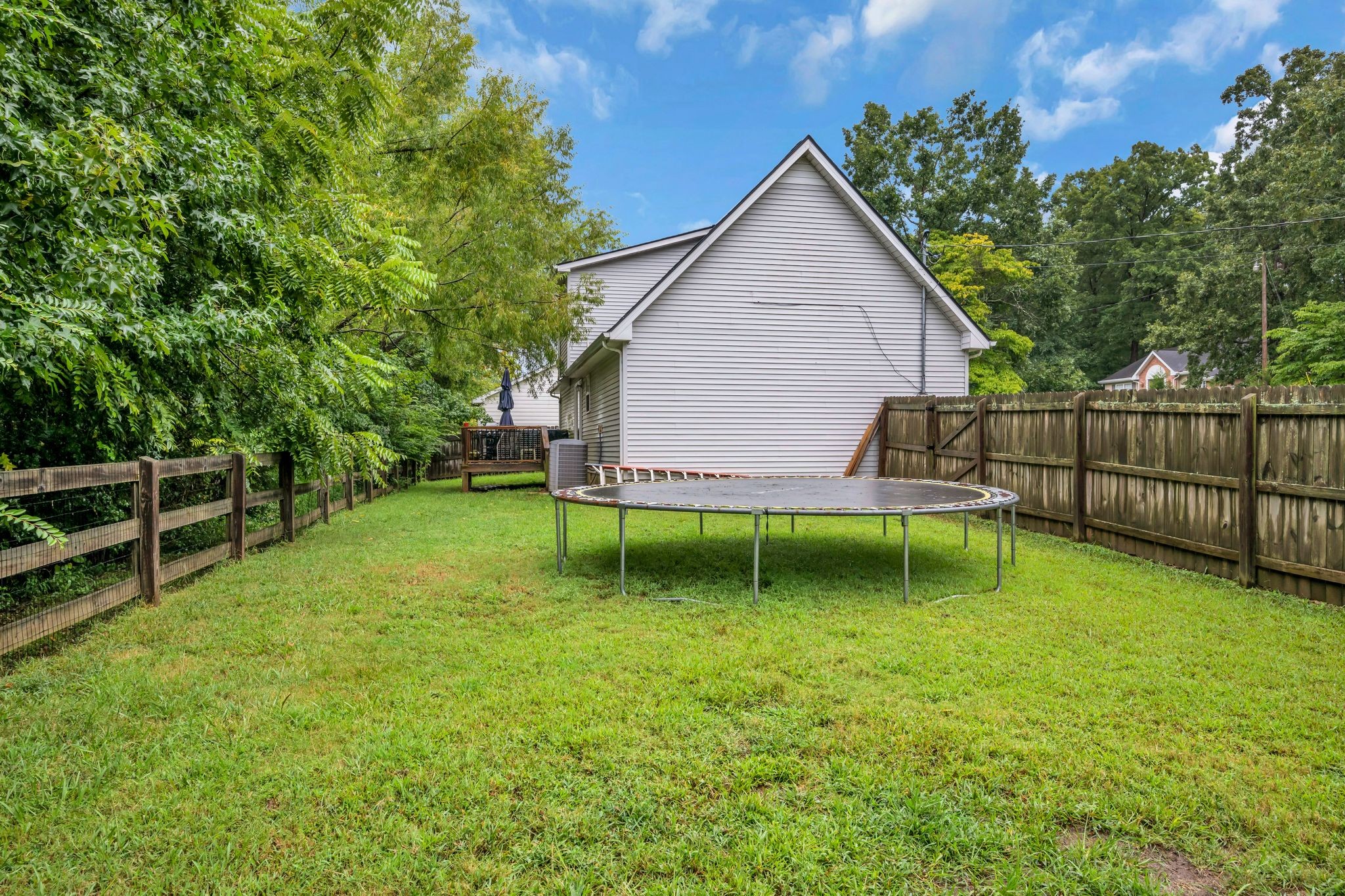 126 Silver Leaf Cir Property Photo 29