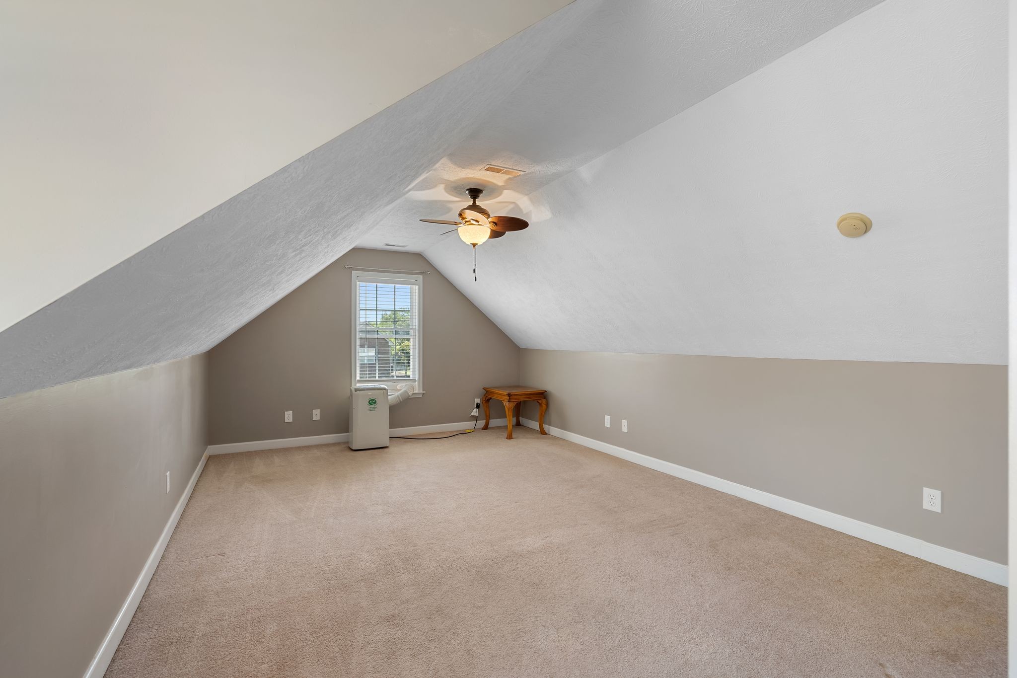 1005 Stratus Dr Property Photo 35
