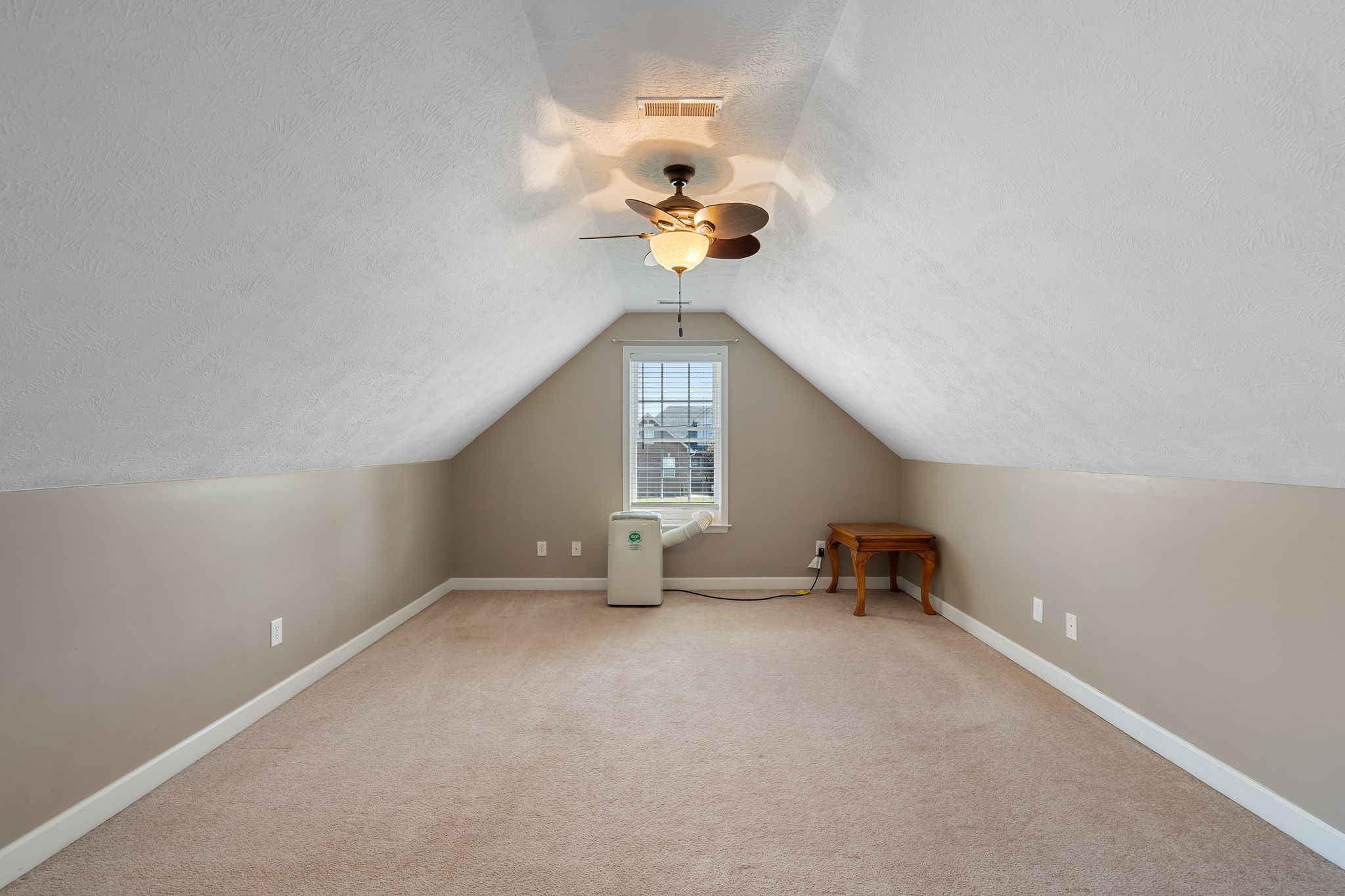 1005 Stratus Dr Property Photo 36