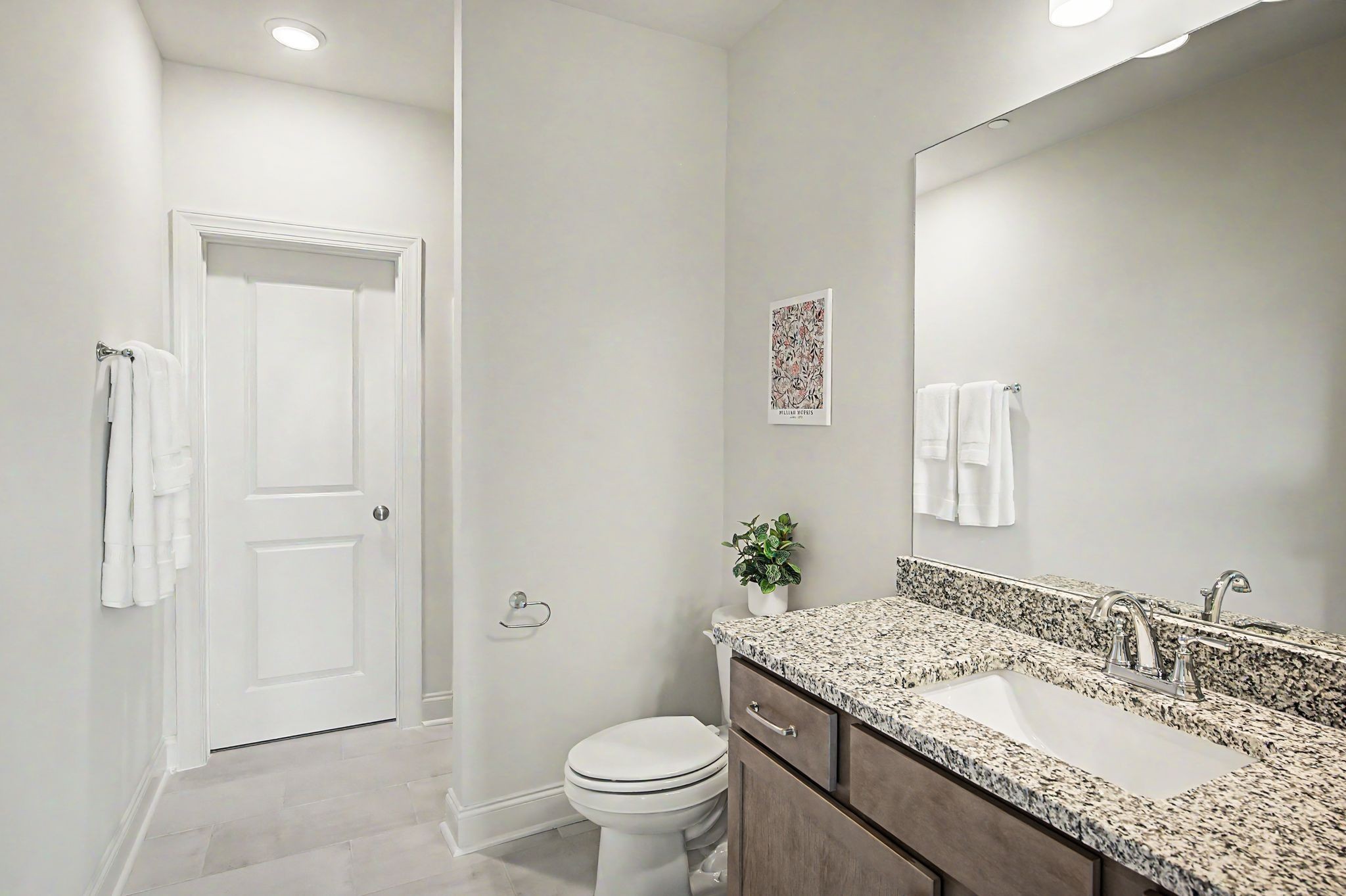 482 Portsdale Dr Property Photo 35