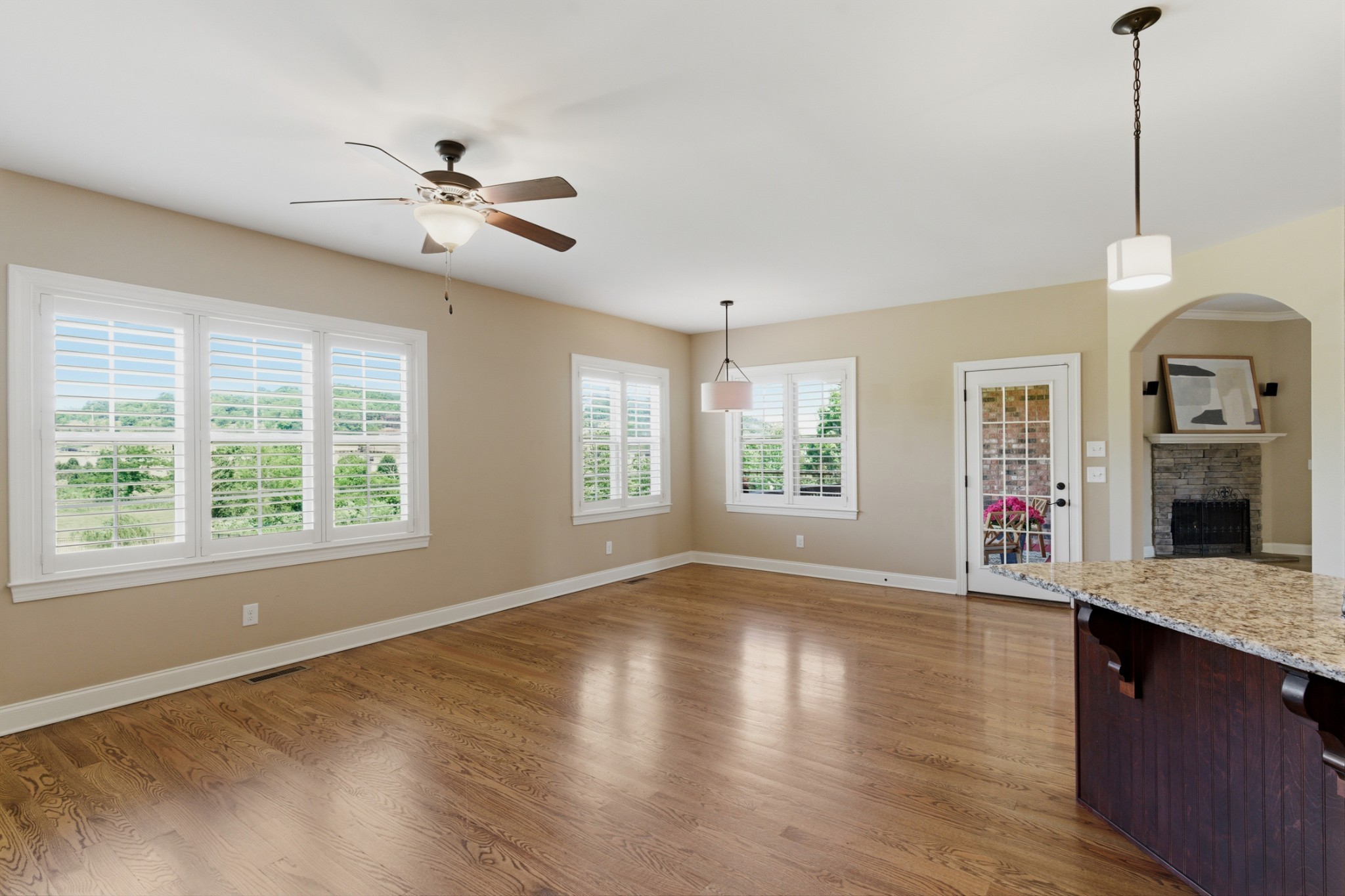 2146 Gorden Xing Property Photo 10