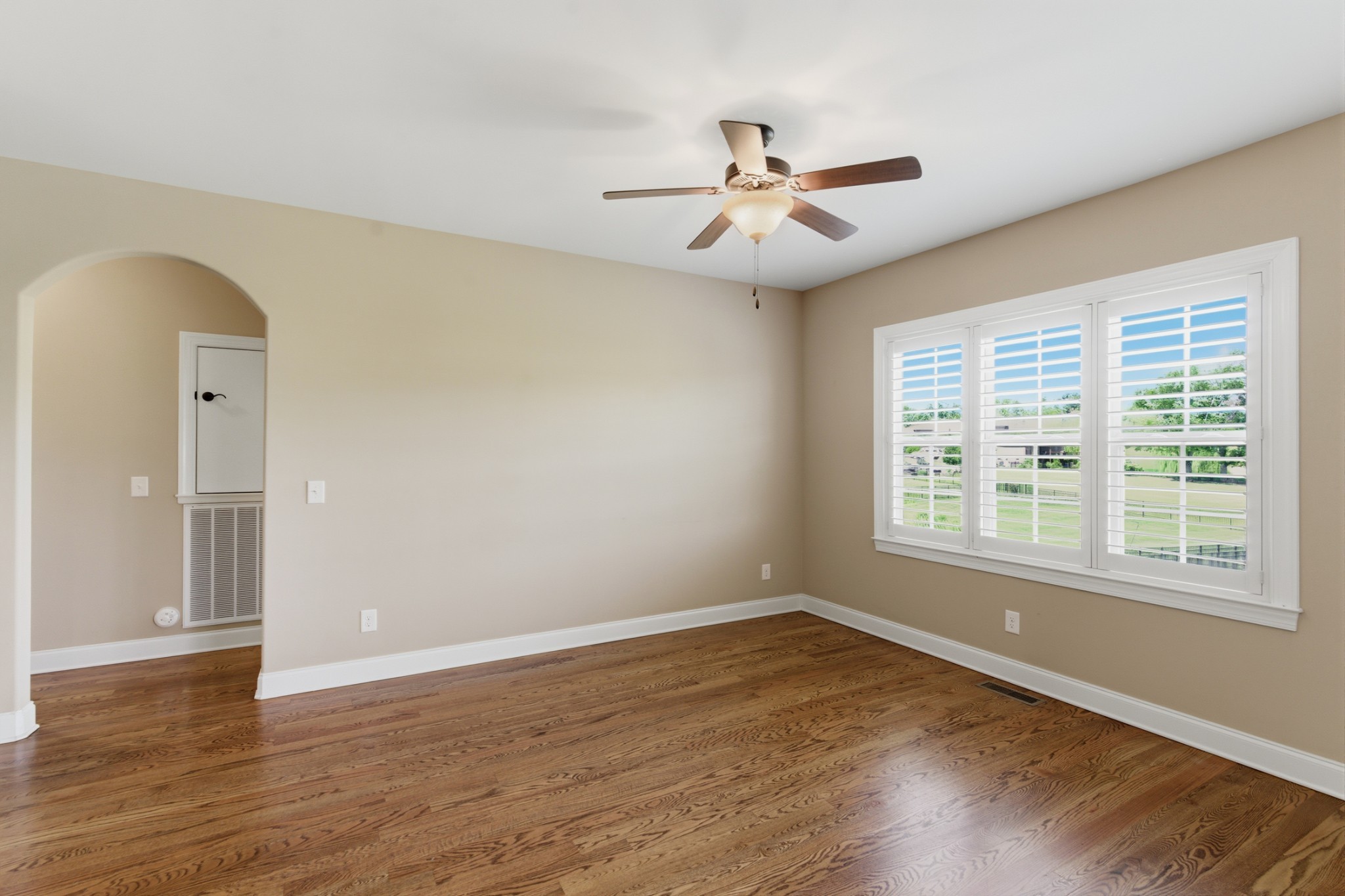 2146 Gorden Xing Property Photo 18