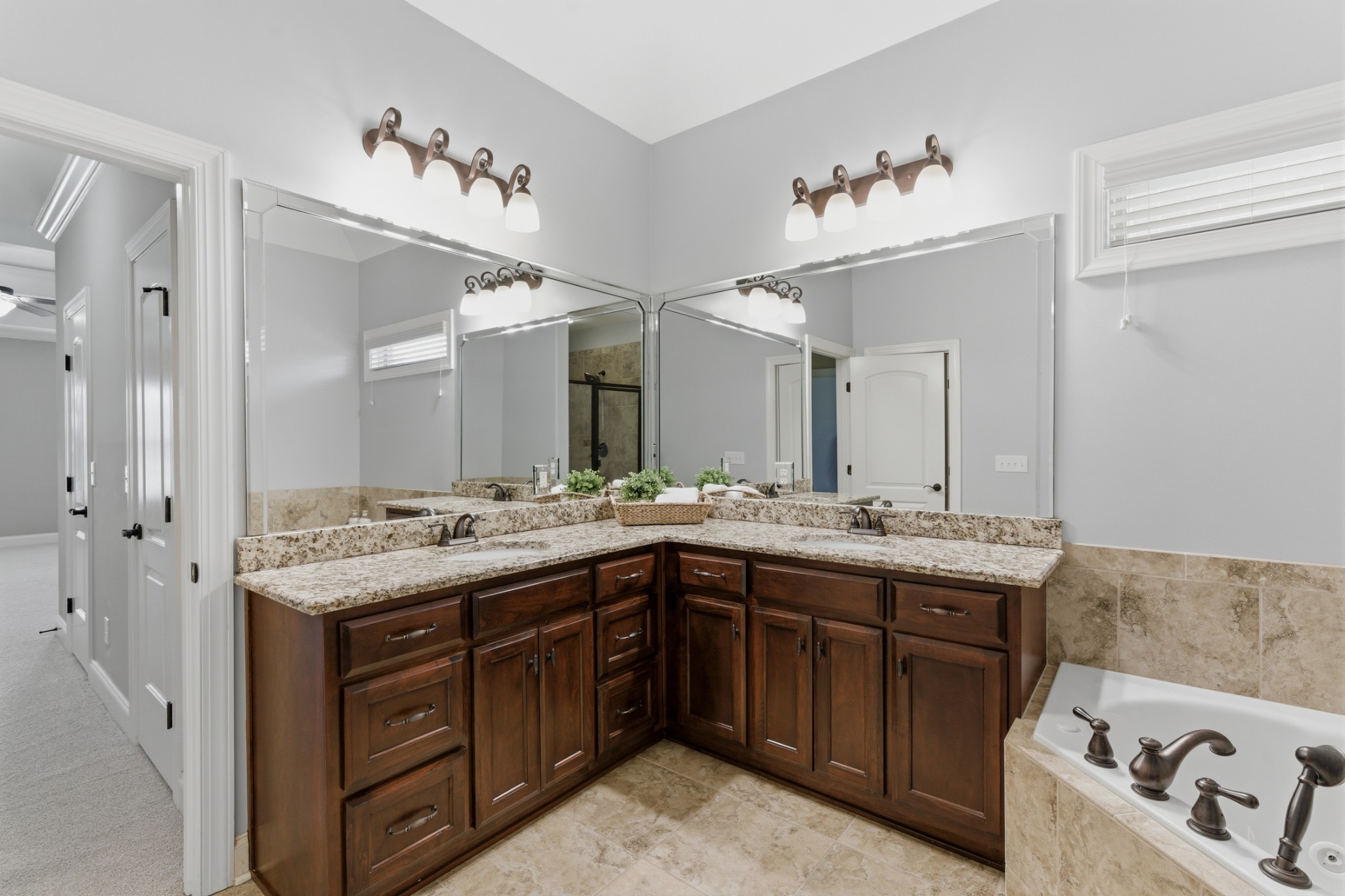 2146 Gorden Xing Property Photo 22