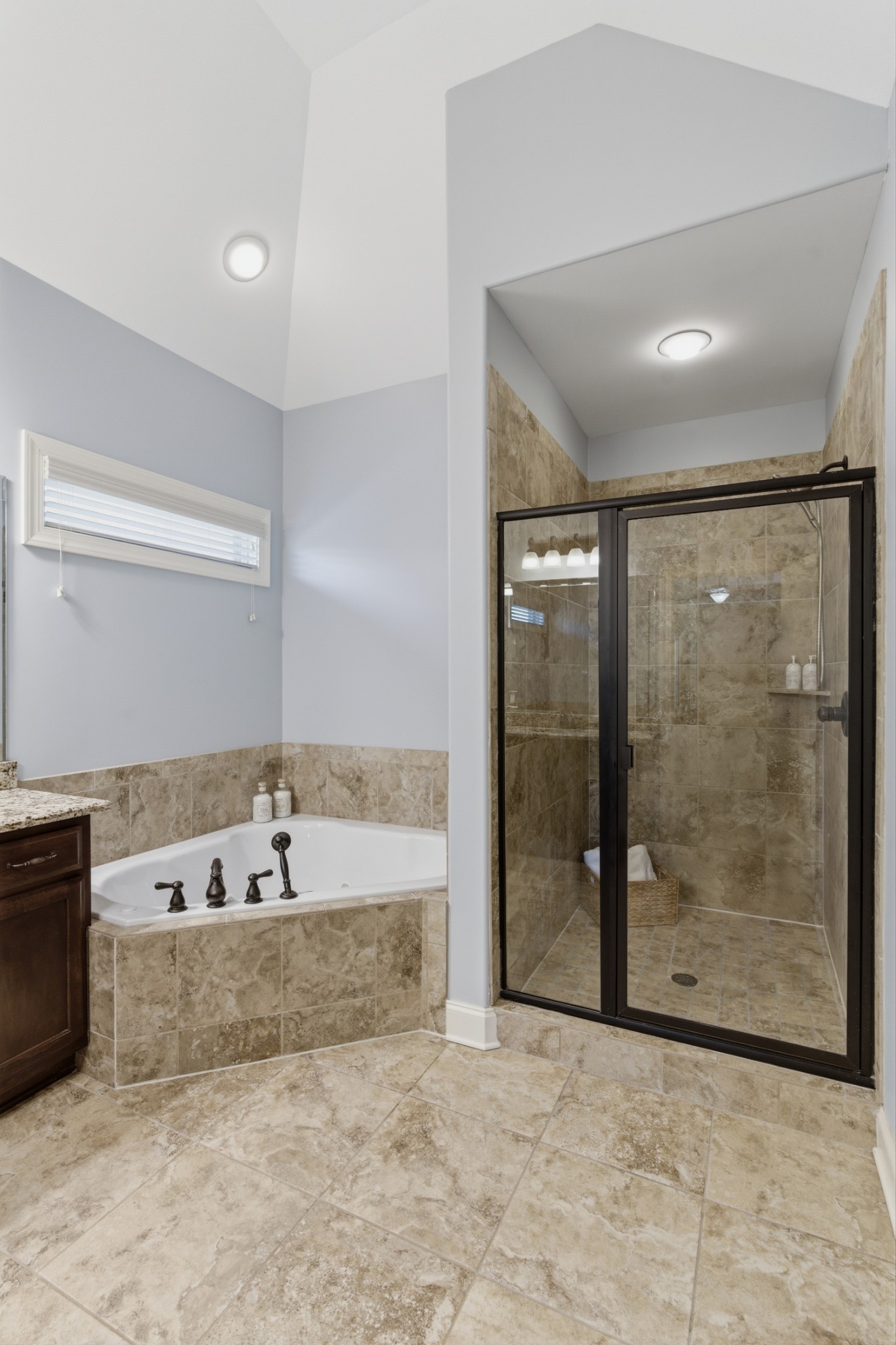 2146 Gorden Xing Property Photo 23