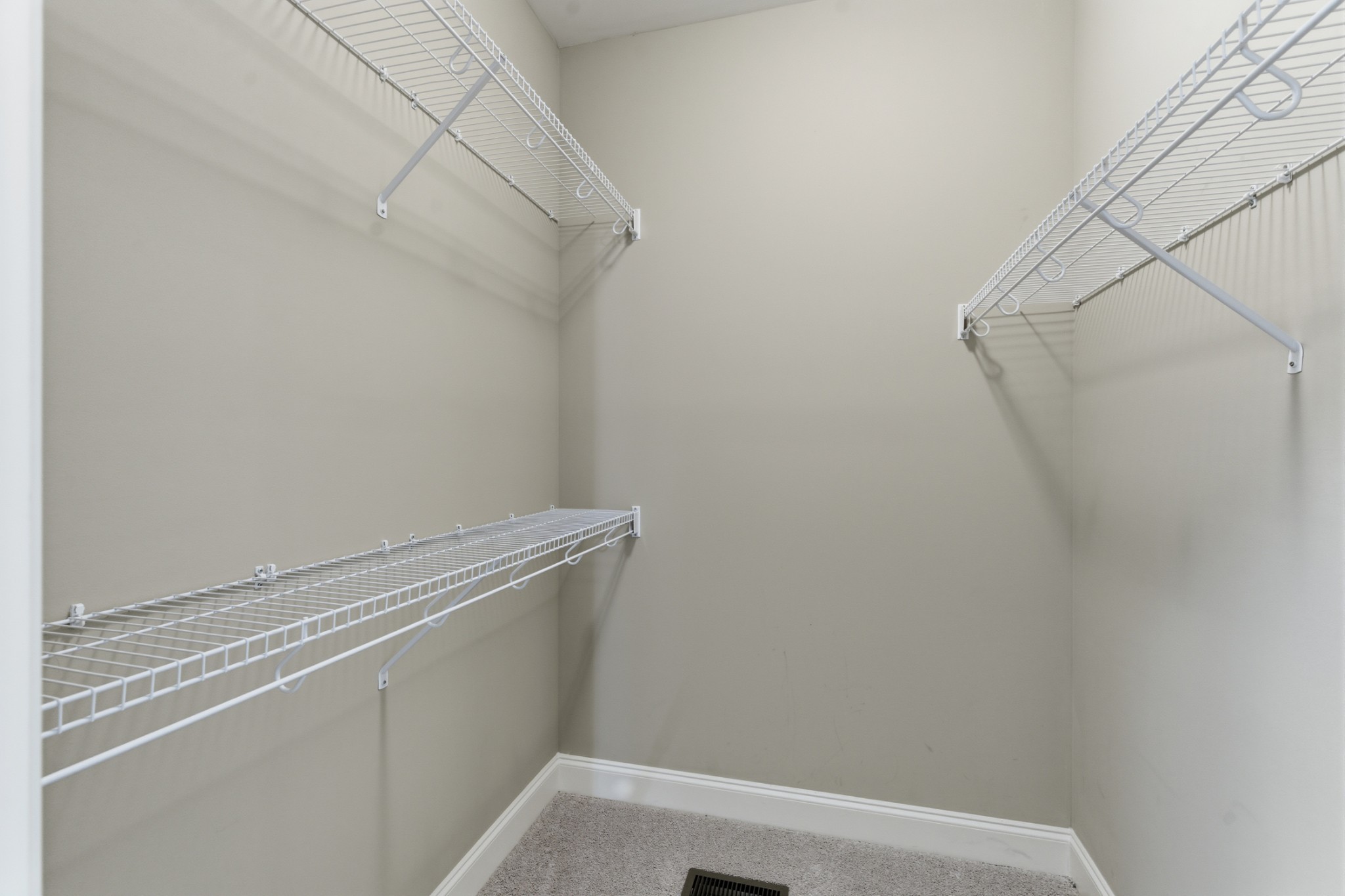 2146 Gorden Xing Property Photo 25