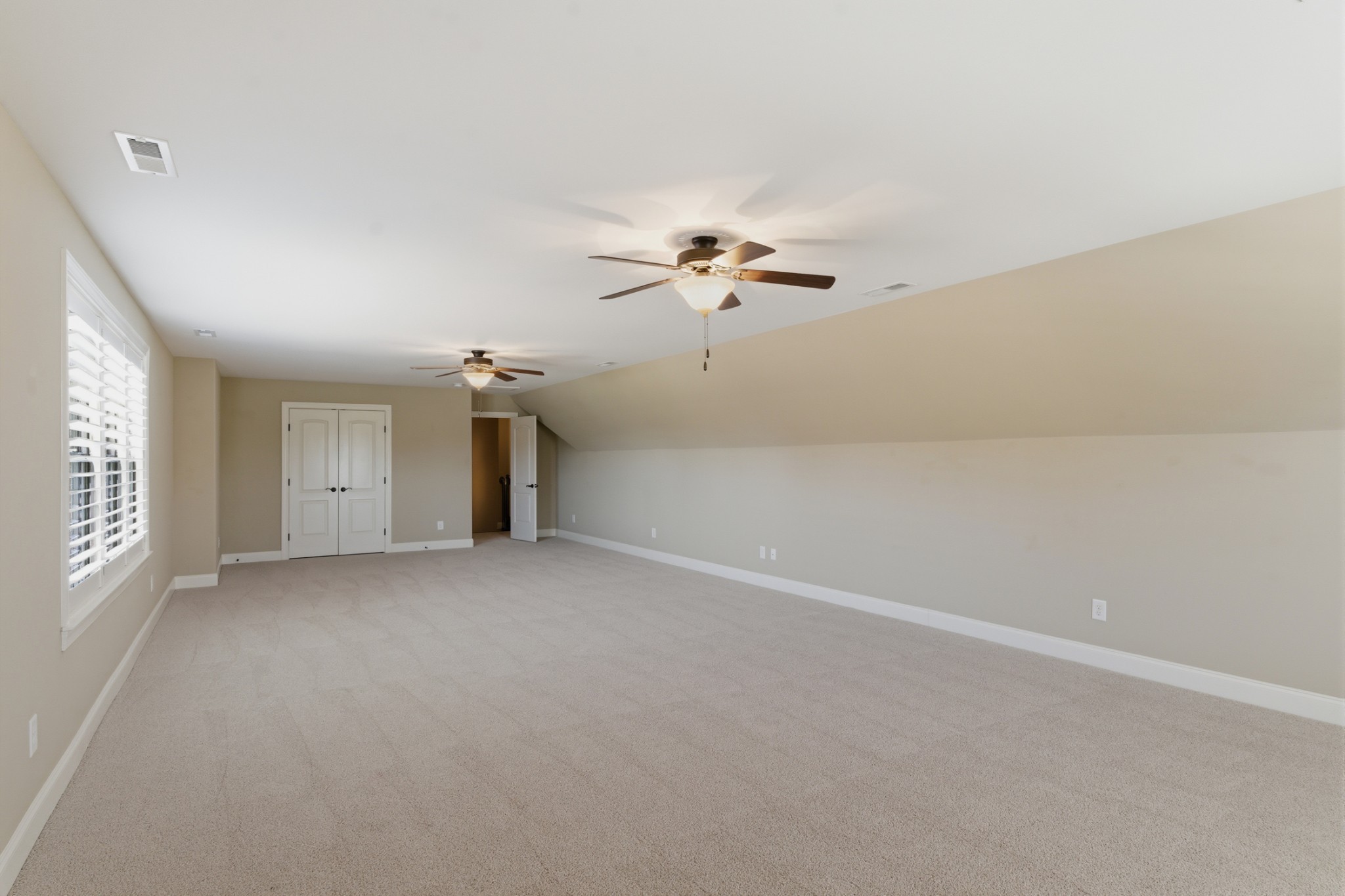 2146 Gorden Xing Property Photo 30