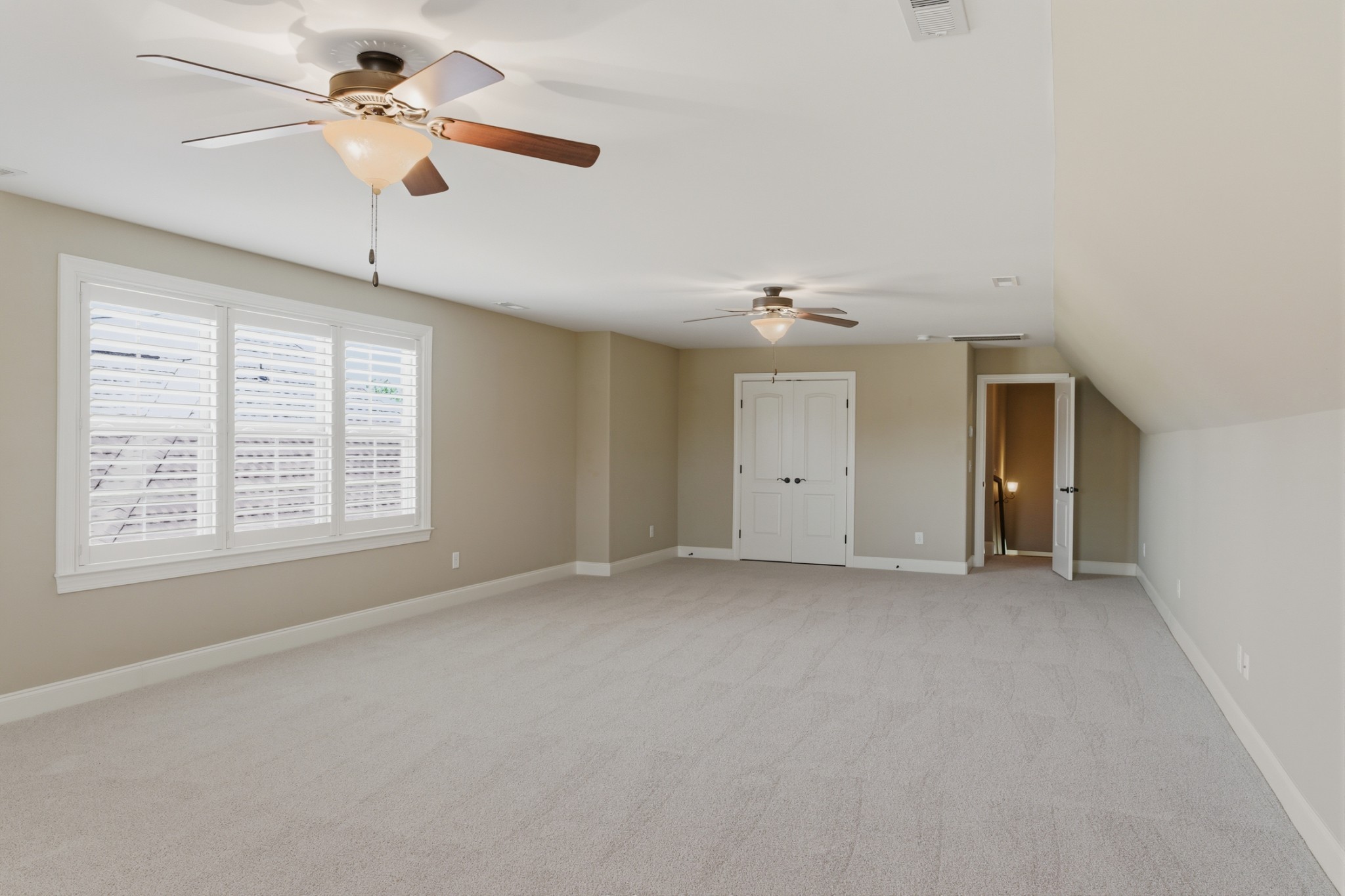 2146 Gorden Xing Property Photo 32